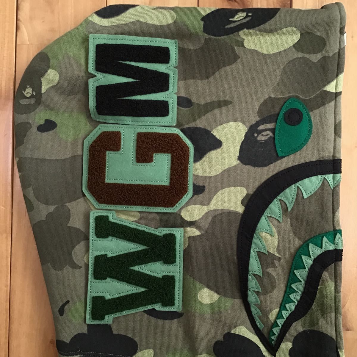 Bape BAPE Gradation camo shark full zip hoodie Size US L / EU 52-54 / 3 - 4 Thumbnail