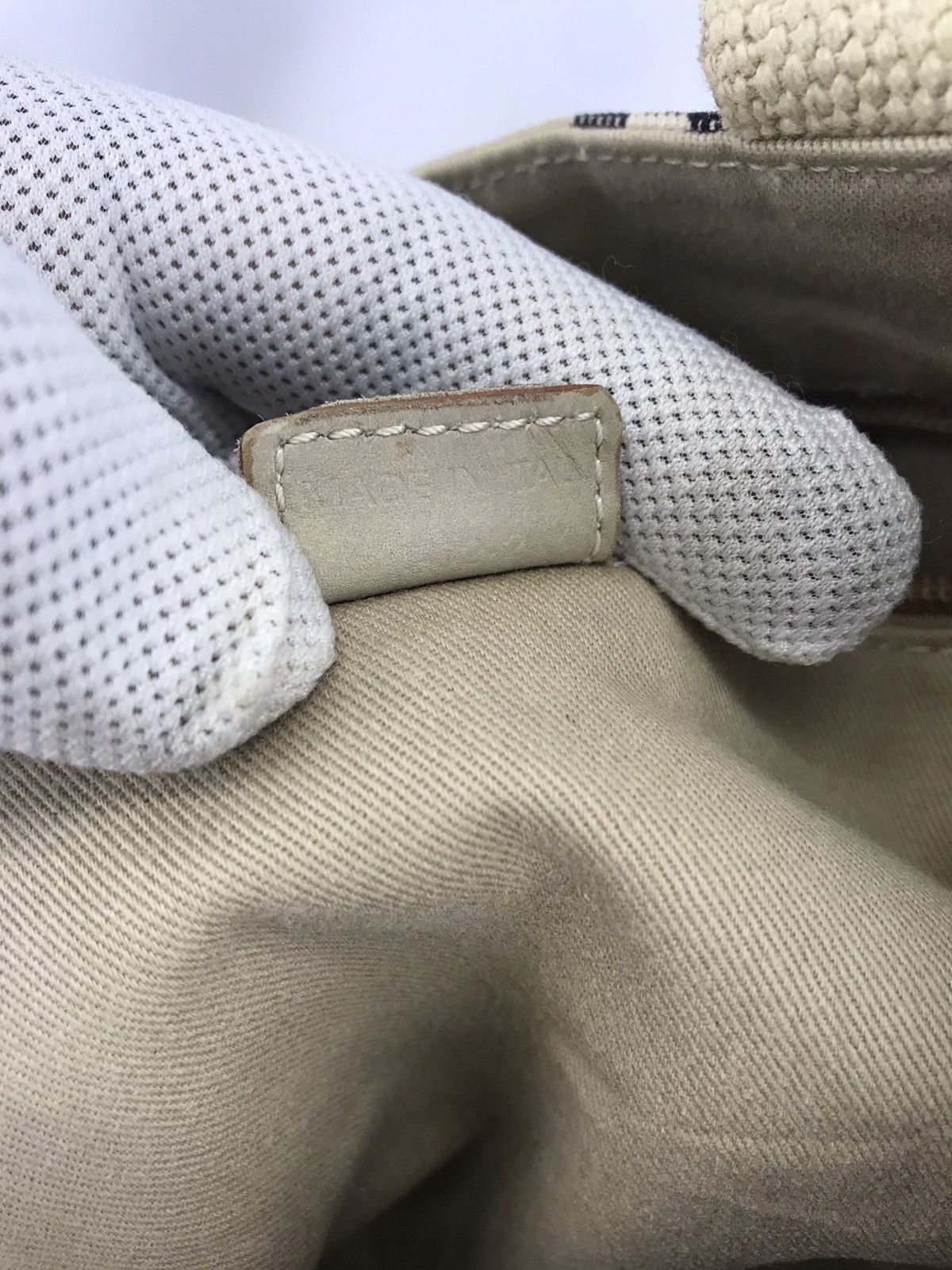 Burberry 🔥Hot item🔥Authentic Burberry Nova Check Handbag Size ONE SIZE - 22 Thumbnail