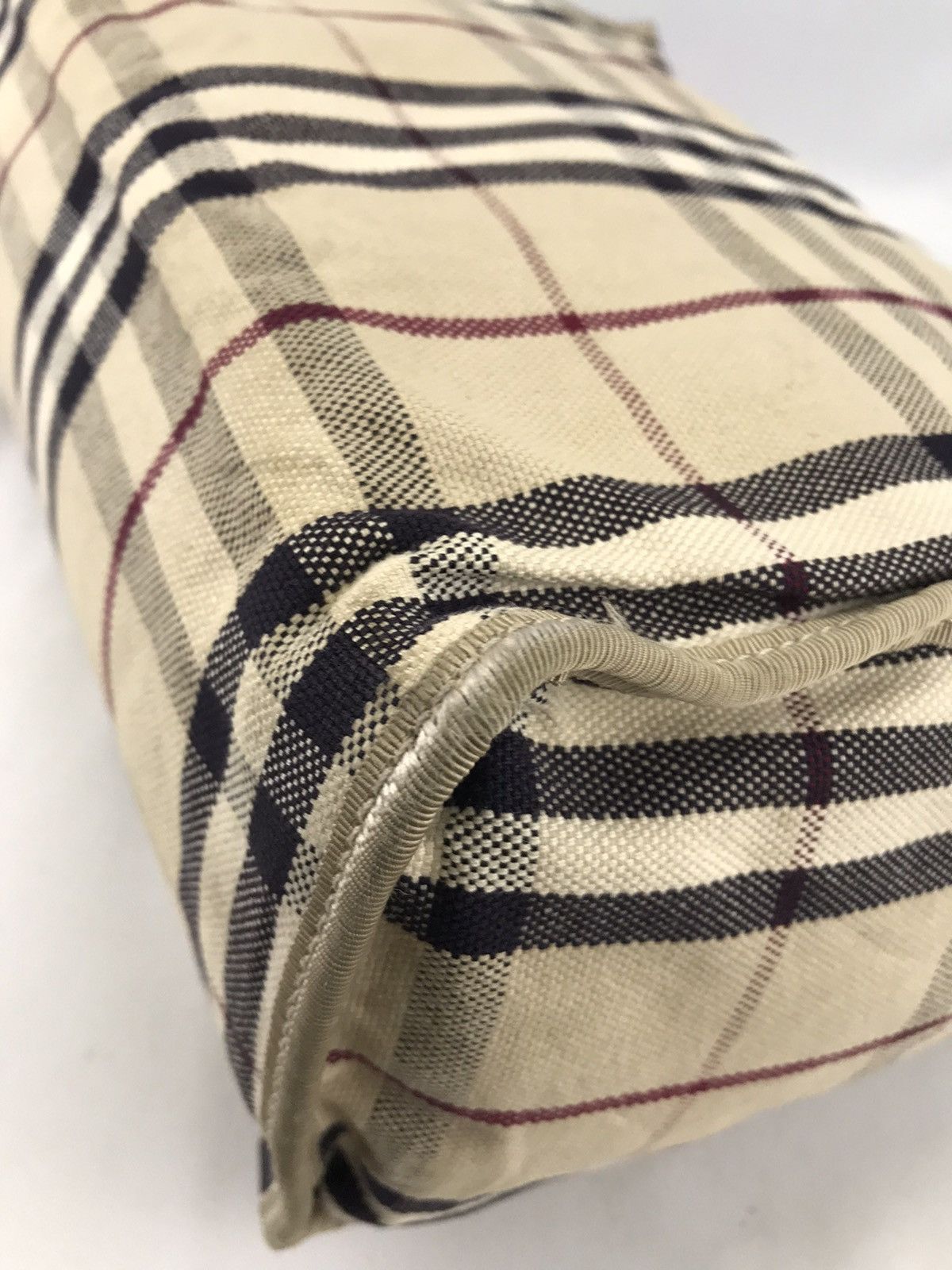 Burberry 🔥Hot item🔥Authentic Burberry Nova Check Handbag Size ONE SIZE - 10 Thumbnail