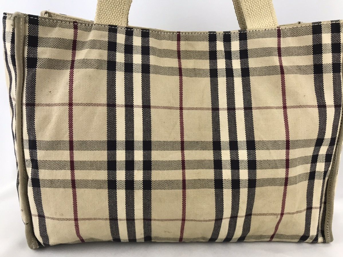 Burberry 🔥Hot item🔥Authentic Burberry Nova Check Handbag Size ONE SIZE - 5 Thumbnail