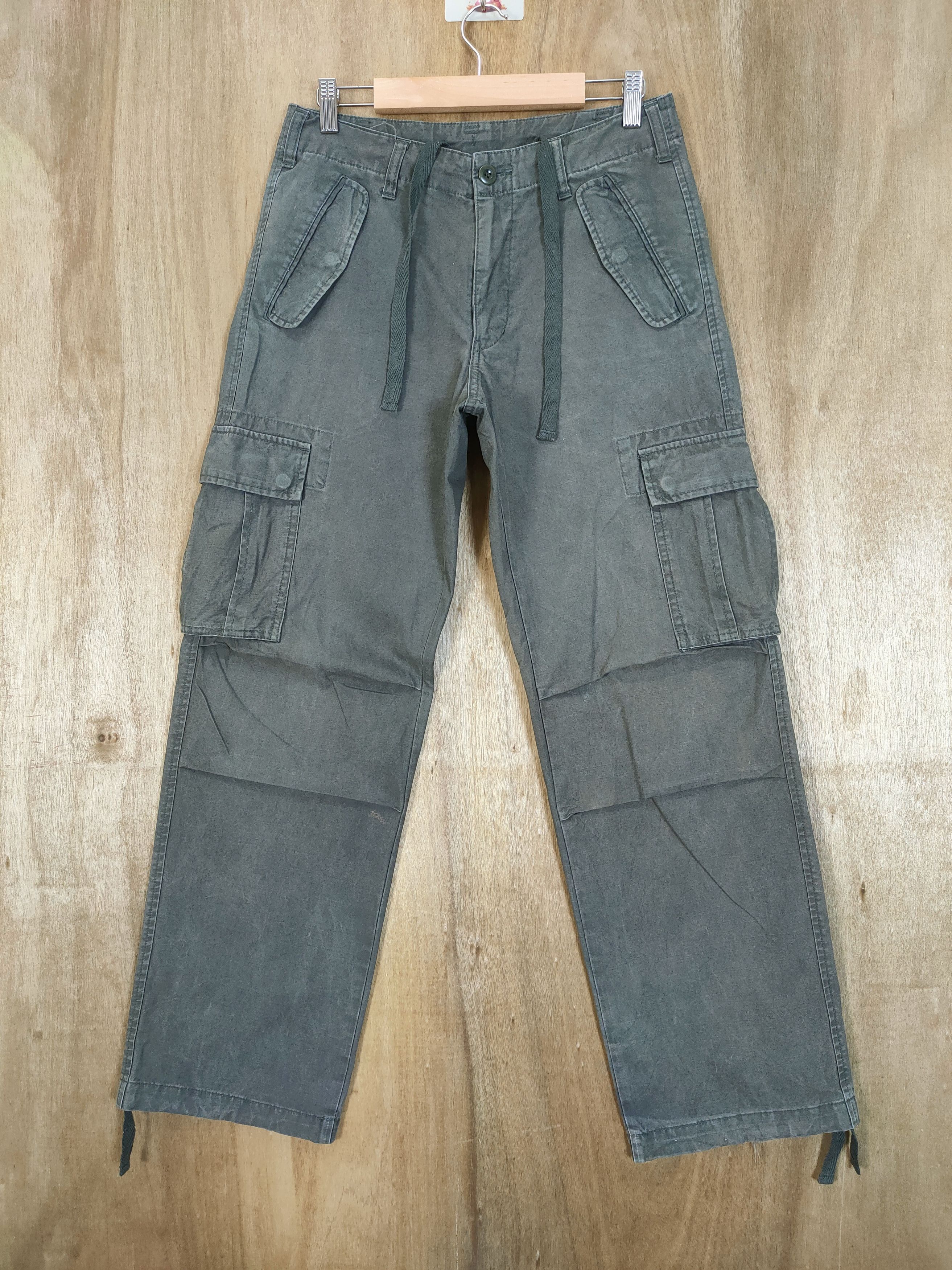 image of Faded Vintage Cargo Pants in Black, Men's (Size 29)