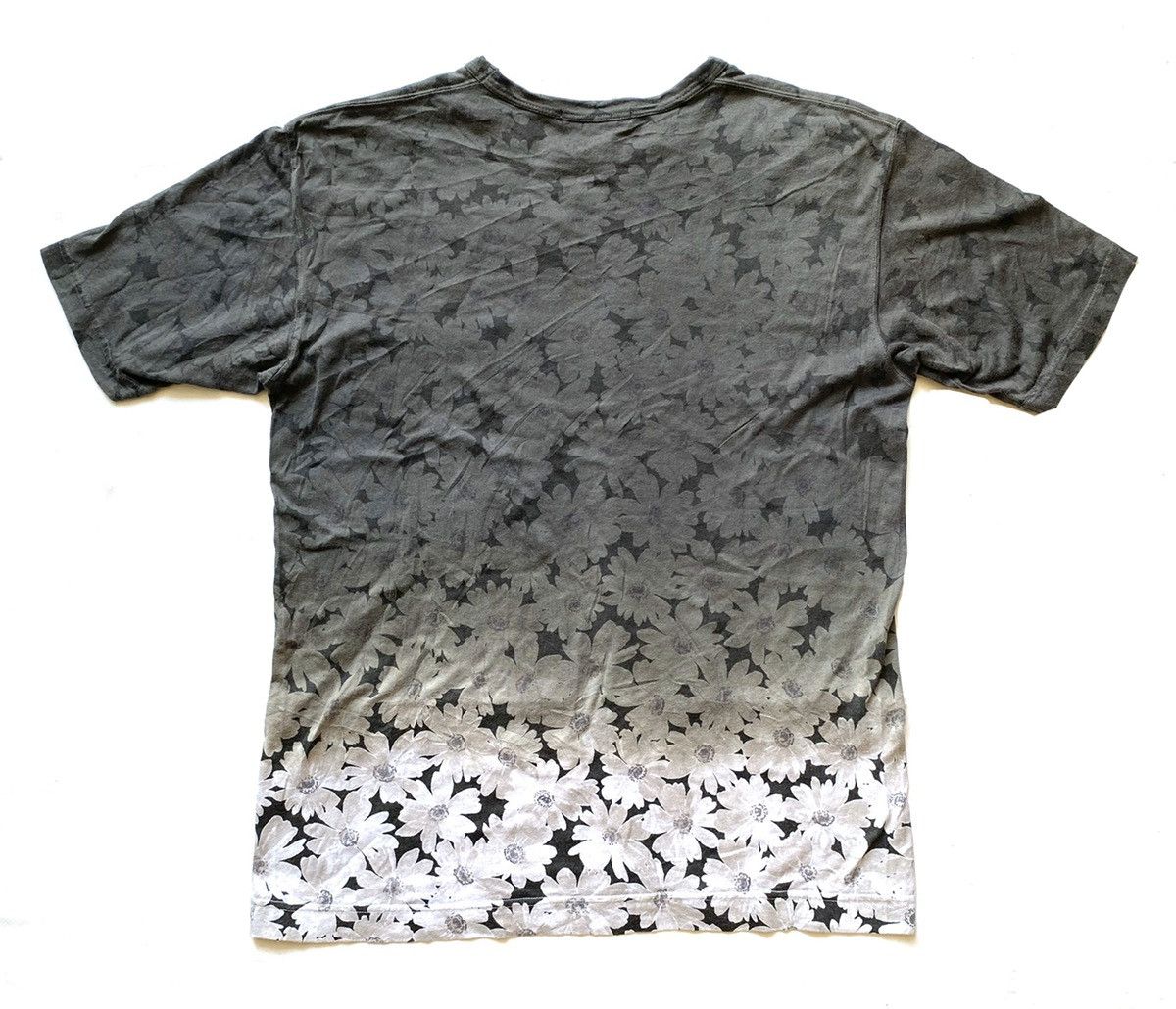 Issey Miyake Issey Miyake Men Sunflowers Dip Dye T shirt Size US M / EU 48-50 / 2 - 2 Thumbnail