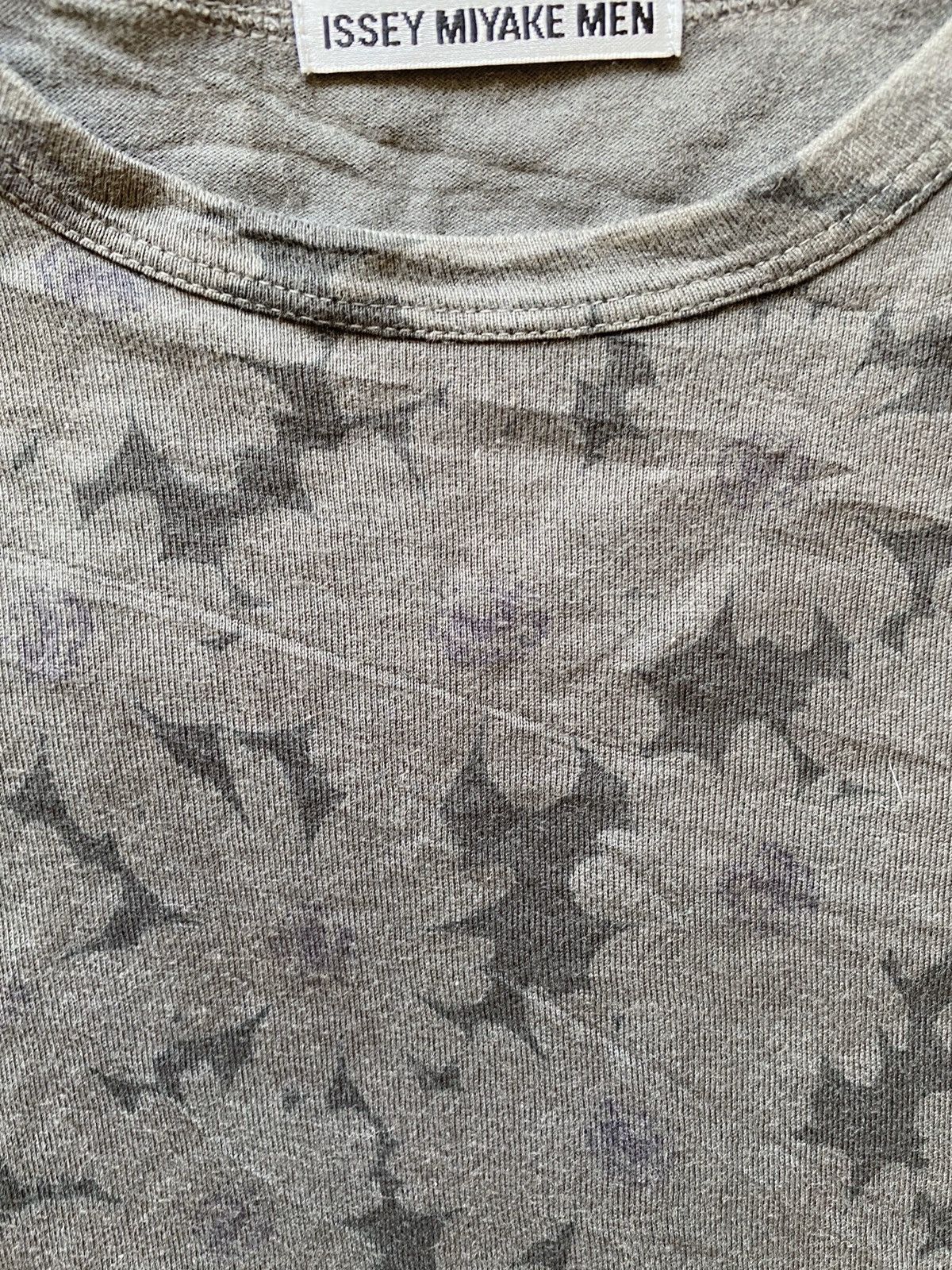Issey Miyake Issey Miyake Men Sunflowers Dip Dye T shirt Size US M / EU 48-50 / 2 - 3 Thumbnail