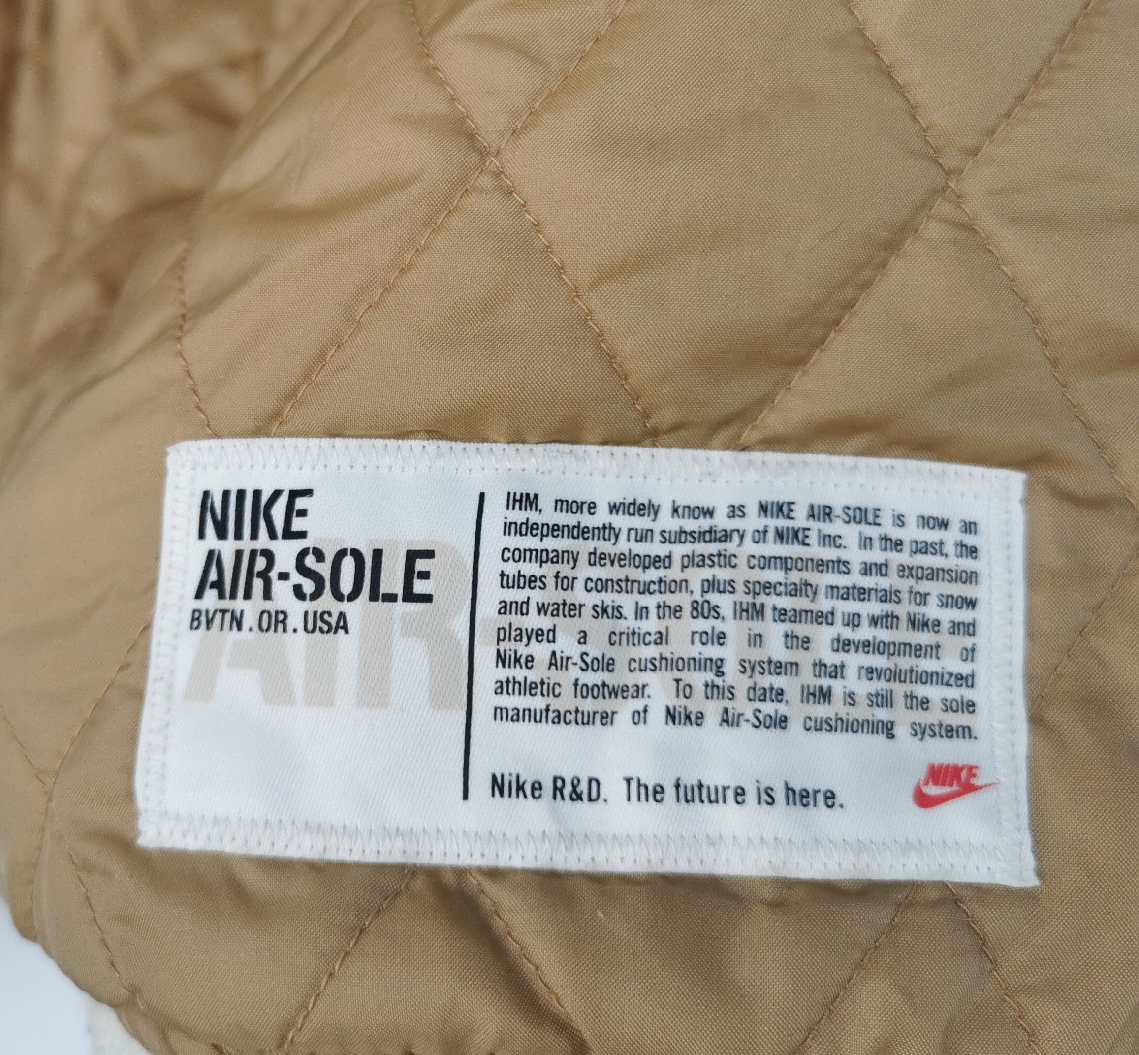 Nike Vintage Nike Air-Sole Varsity Leather Wool Jacket Size US L / EU 52-54 / 3 - 12 Thumbnail