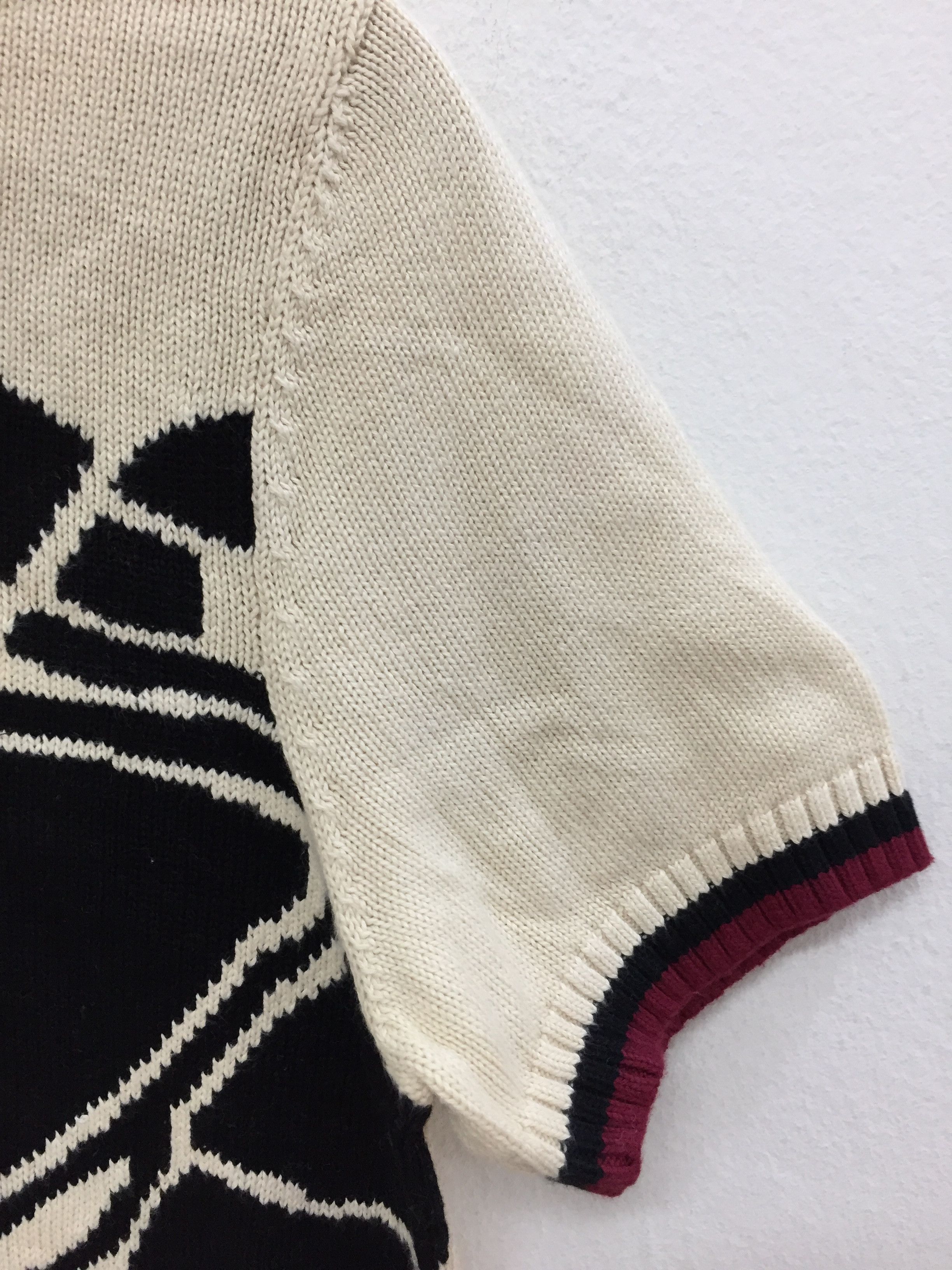 Burberry 🔥Vtg Burberry knit iconic logo made Japan Size S / US 4 / IT 40 - 6 Thumbnail