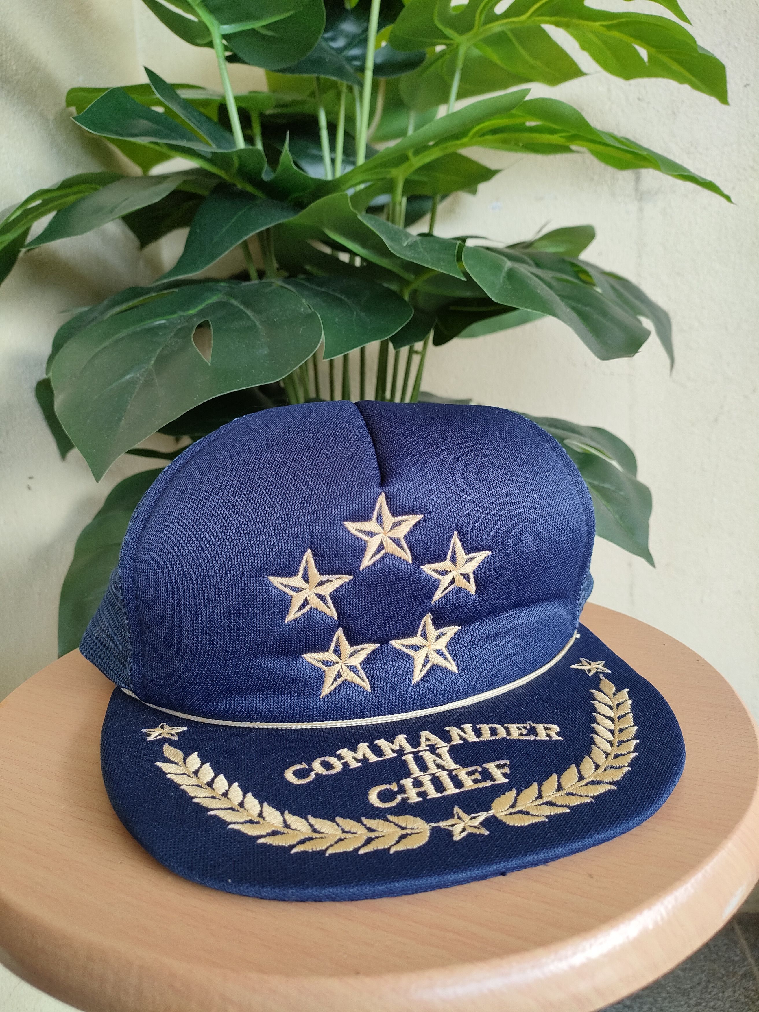 Vintage Vintage Commander In Chief Trucker Bill Clinton Cap Size ONE SIZE - 1 Thumbnail