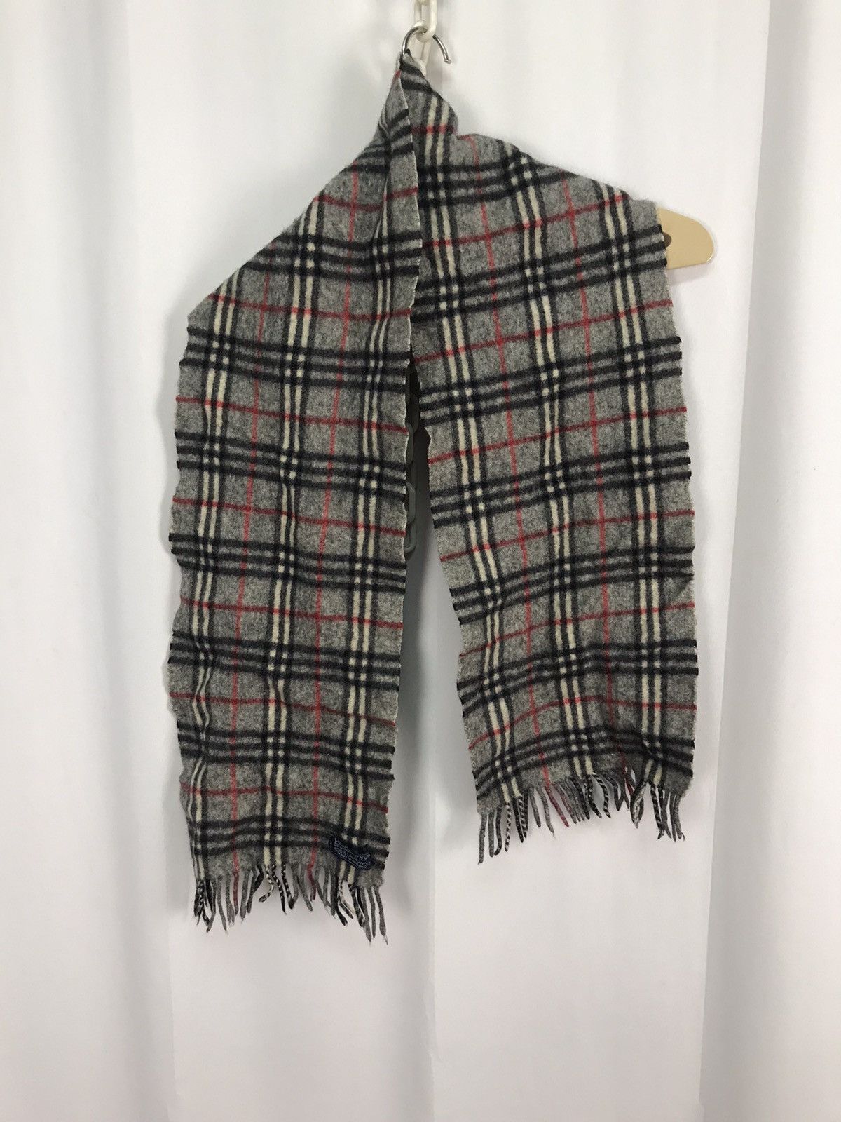 Burberry × Other × Vintage Vintage lambwool Burberry nova check scarf made in England Size ONE SIZE - 8 Thumbnail