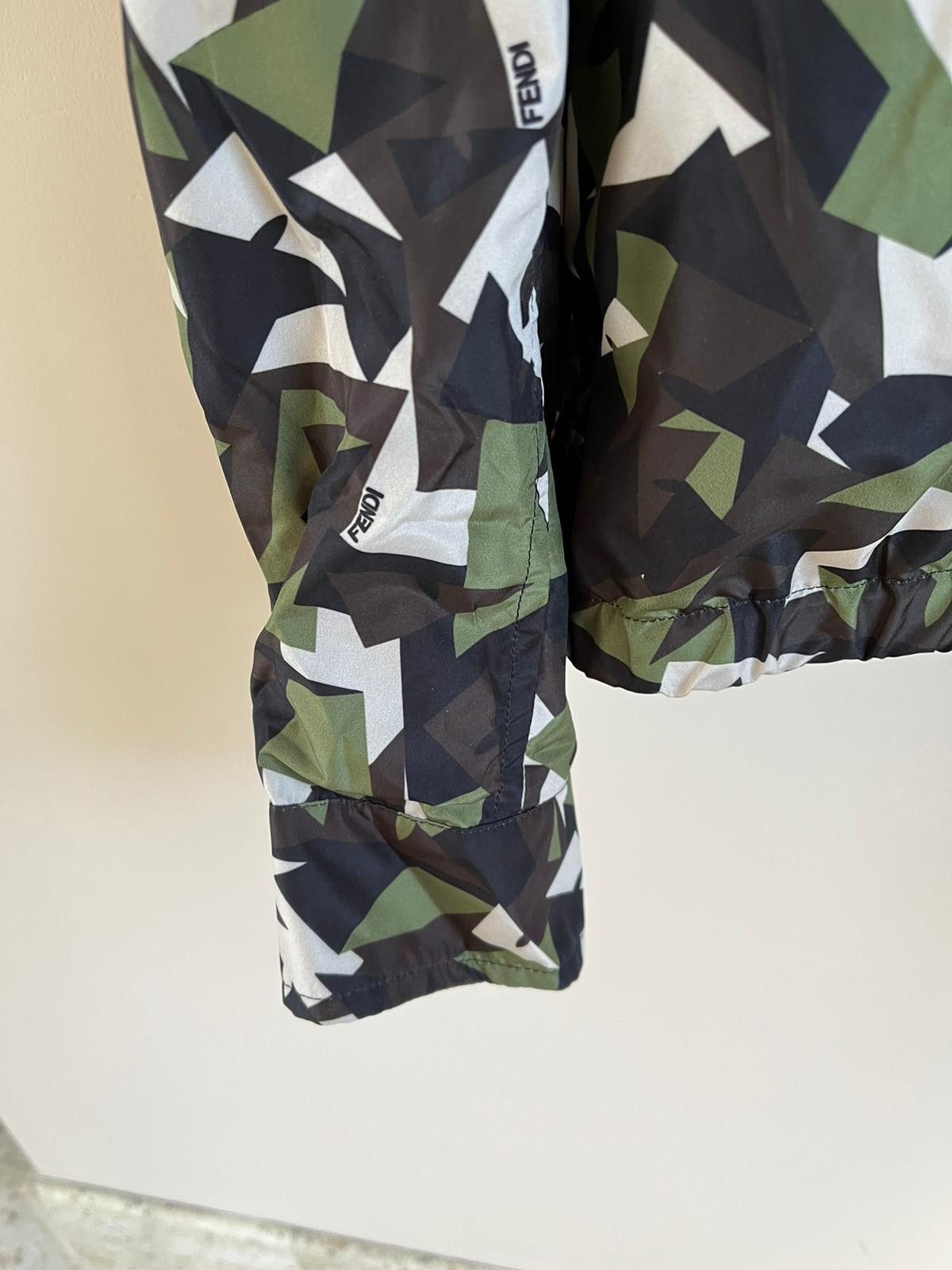 Fendi Jacket in Militray Design - Mulitcolor Size US L / EU 52-54 / 3 - 6 Thumbnail