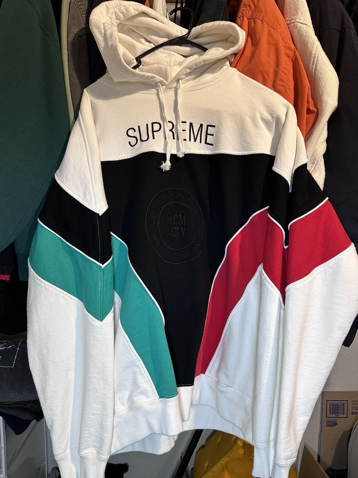 supreme milan hooded sweatshirt