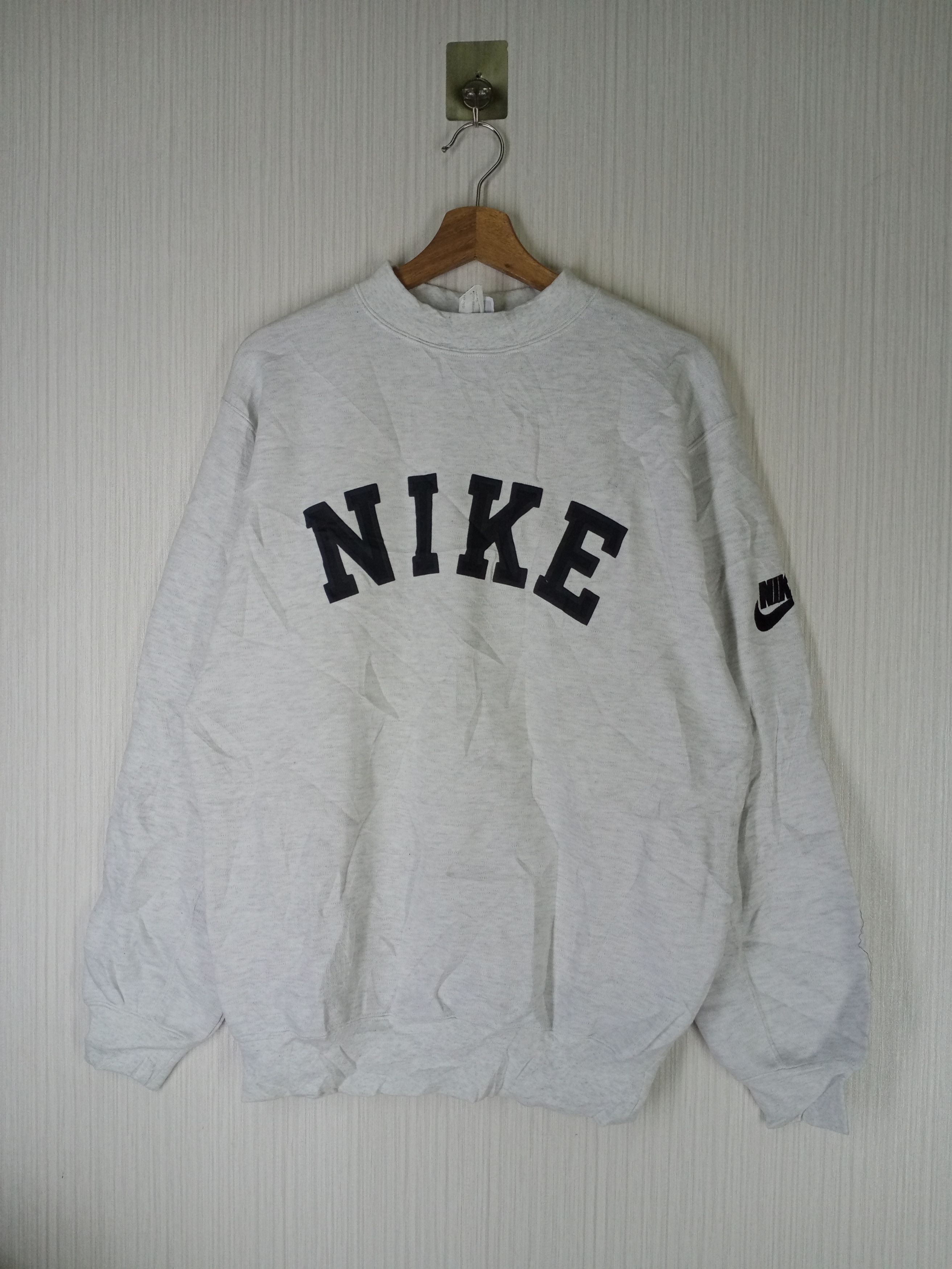 Nike Vintage Nike Spellout Big Logo Sweatshirt Size US L / EU 52-54 / 3 - 2 Thumbnail