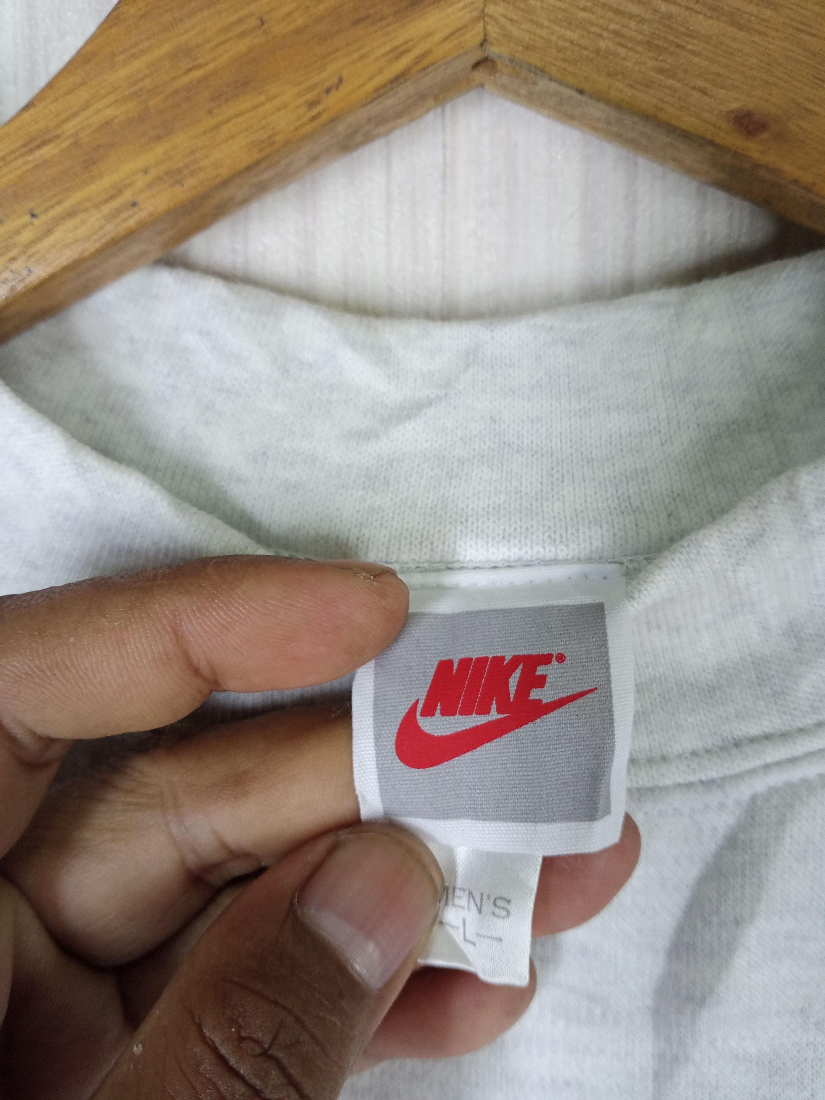 Nike Vintage Nike Spellout Big Logo Sweatshirt Size US L / EU 52-54 / 3 - 5 Thumbnail