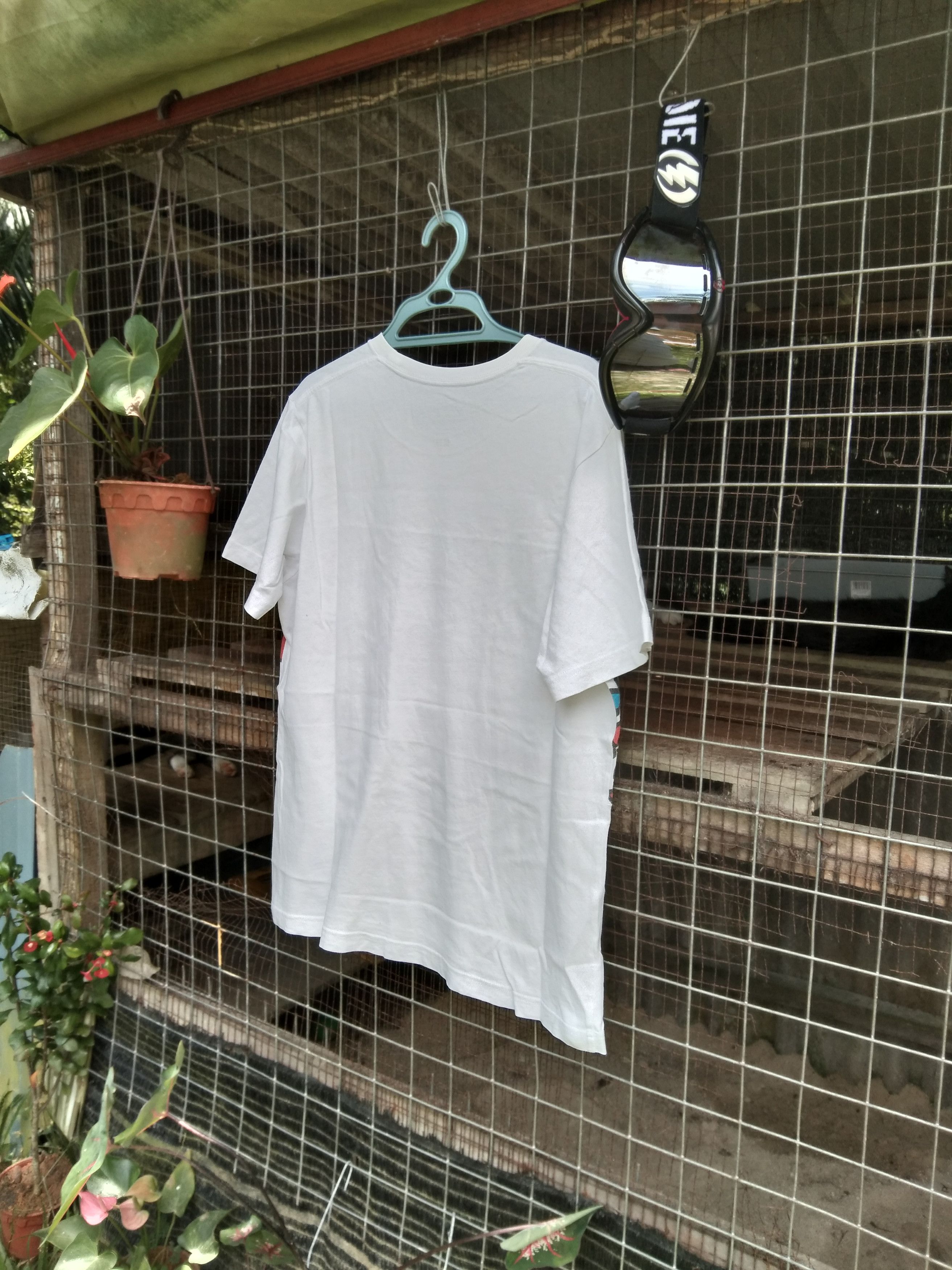 Keith Haring × Uniqlo KEITH HARING AMERICAN ART OF THE 80's T-SHIRT Size US M / EU 48-50 / 2 - 3 Thumbnail