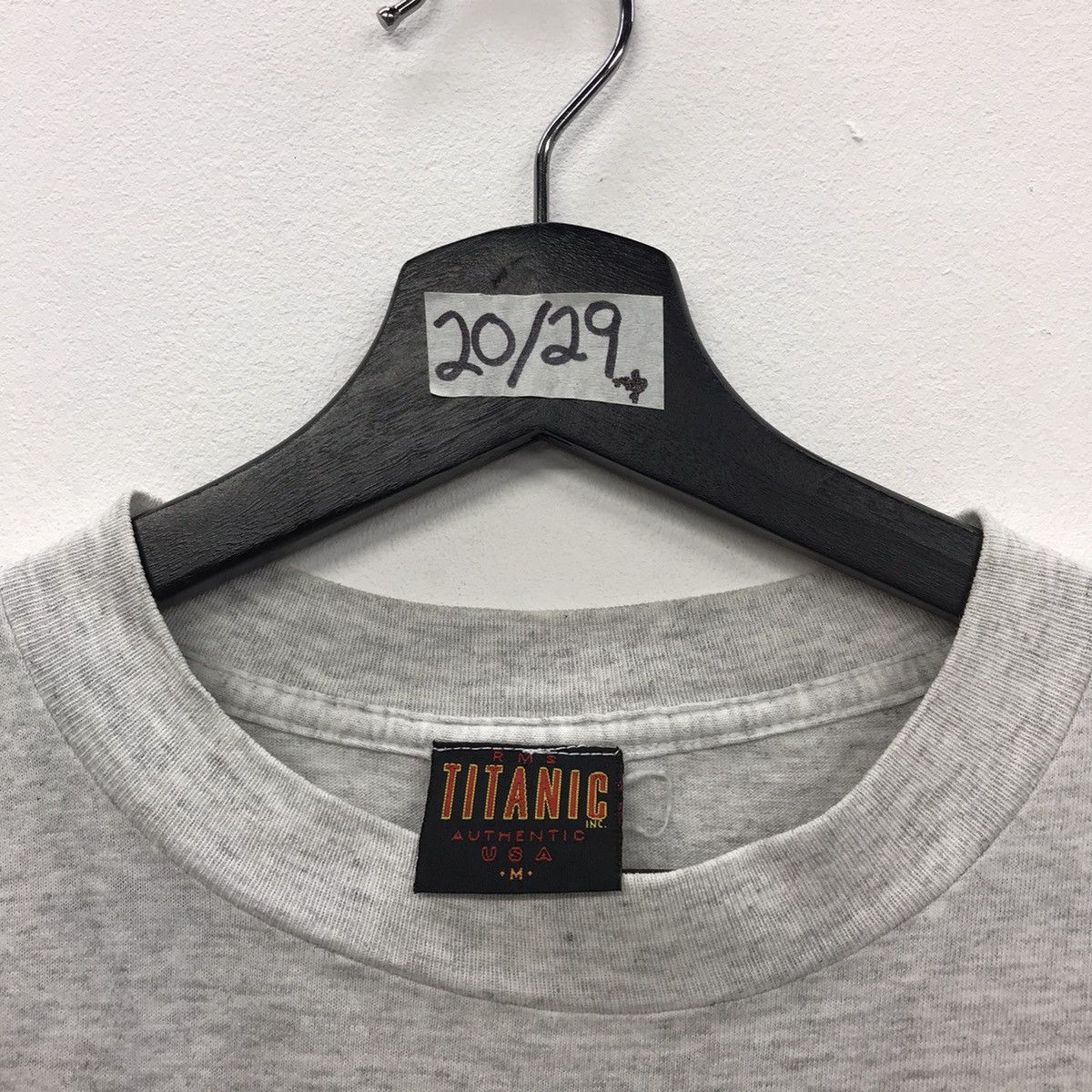 Vintage Rare!! Vintage Titanic Movie Ticket Graphic Tee Size US M / EU 48-50 / 2 - 4 Thumbnail