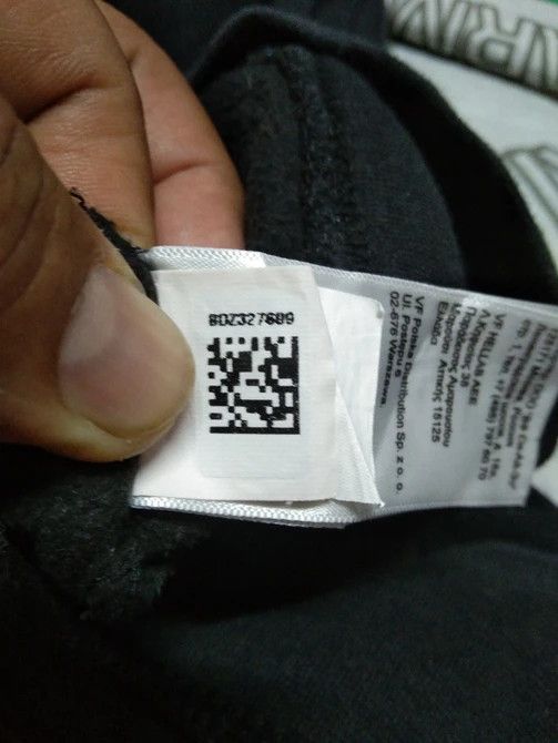 The North Face 🔥NEW YEAR DEALS🔥 THE NORTH FACE HOODIE Size US M / EU 48-50 / 2 - 5 Thumbnail