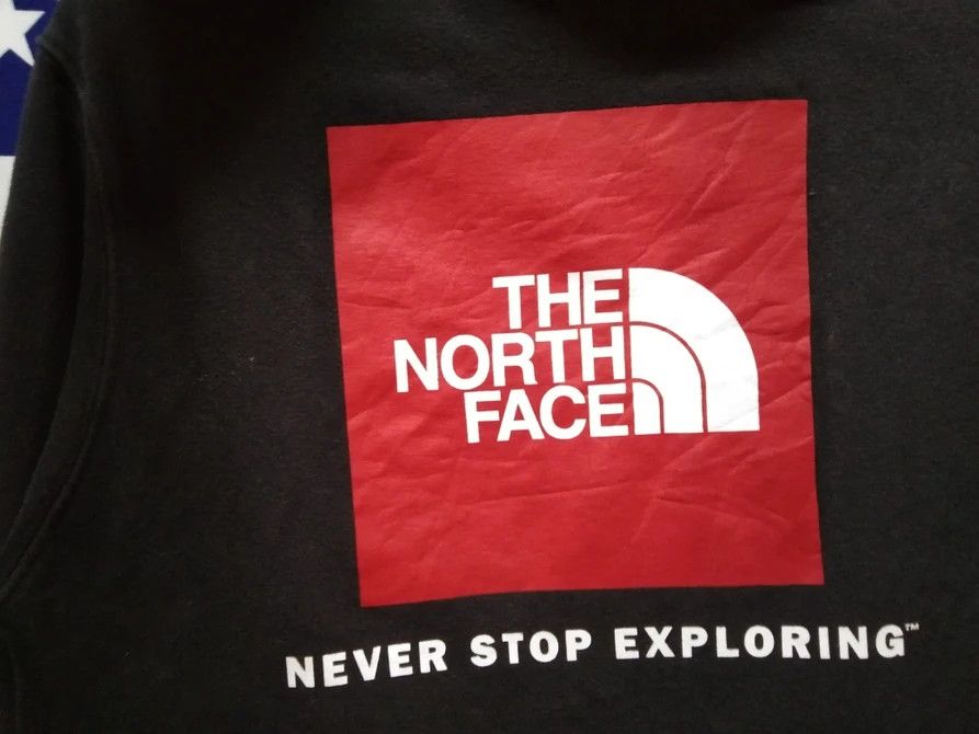 The North Face 🔥NEW YEAR DEALS🔥 THE NORTH FACE HOODIE Size US M / EU 48-50 / 2 - 9 Thumbnail