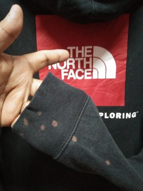 The North Face 🔥NEW YEAR DEALS🔥 THE NORTH FACE HOODIE Size US M / EU 48-50 / 2 - 11 Thumbnail