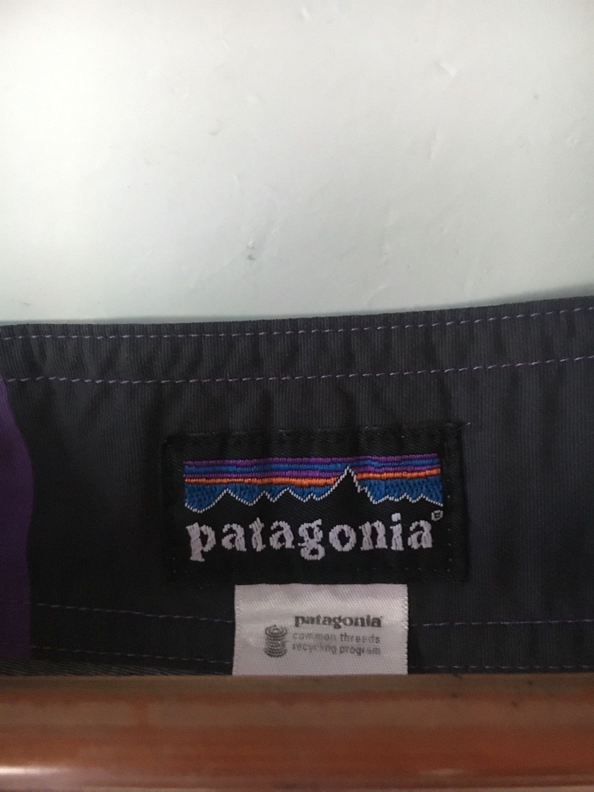 Patagonia Patagonia Full Print Size 33 Short Pants Size US 33 - 2 Thumbnail
