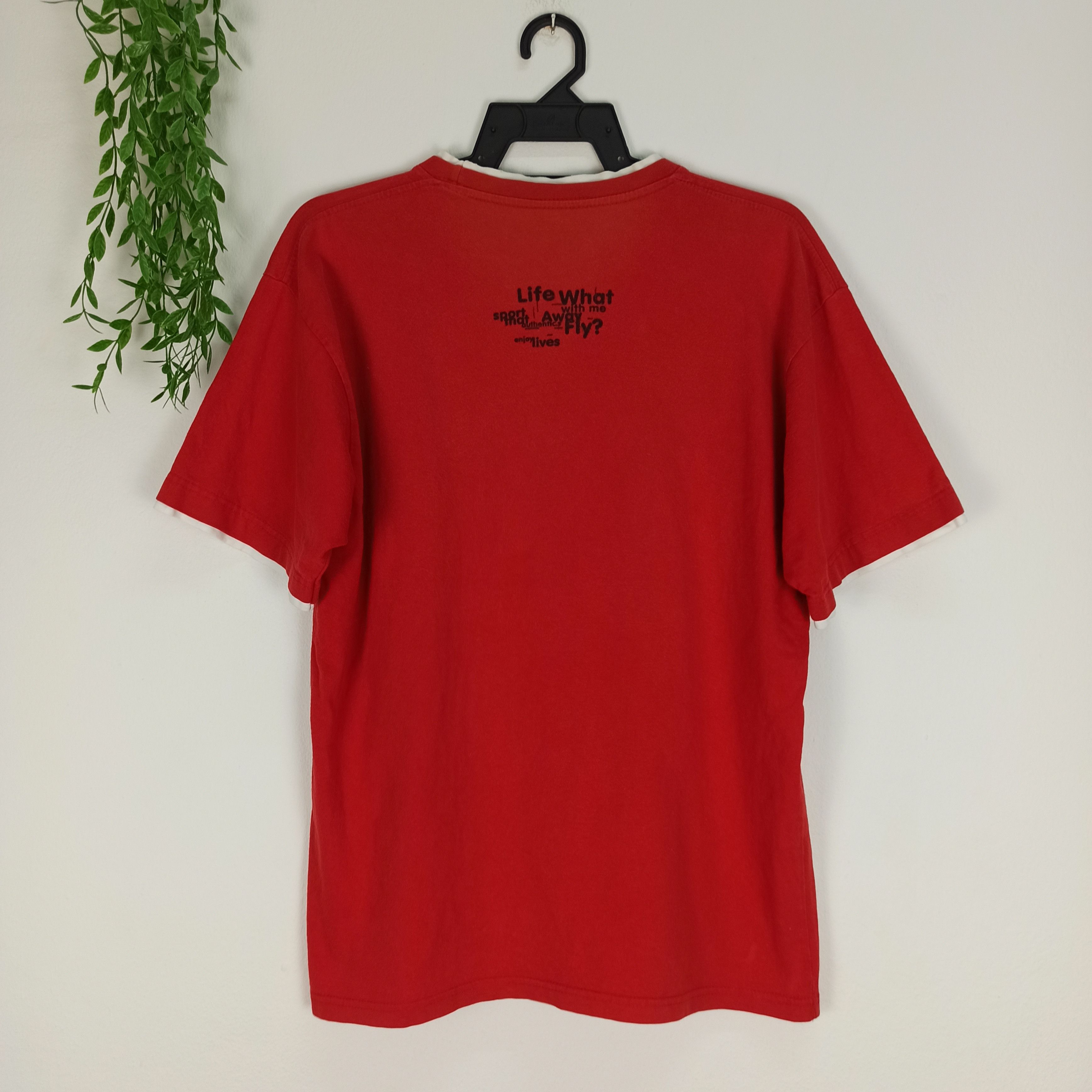 Anime 🔥Rare🔥 Anime Slum Dunk Spell Out Big Logo Tshirt Size US M / EU 48-50 / 2 - 6 Thumbnail