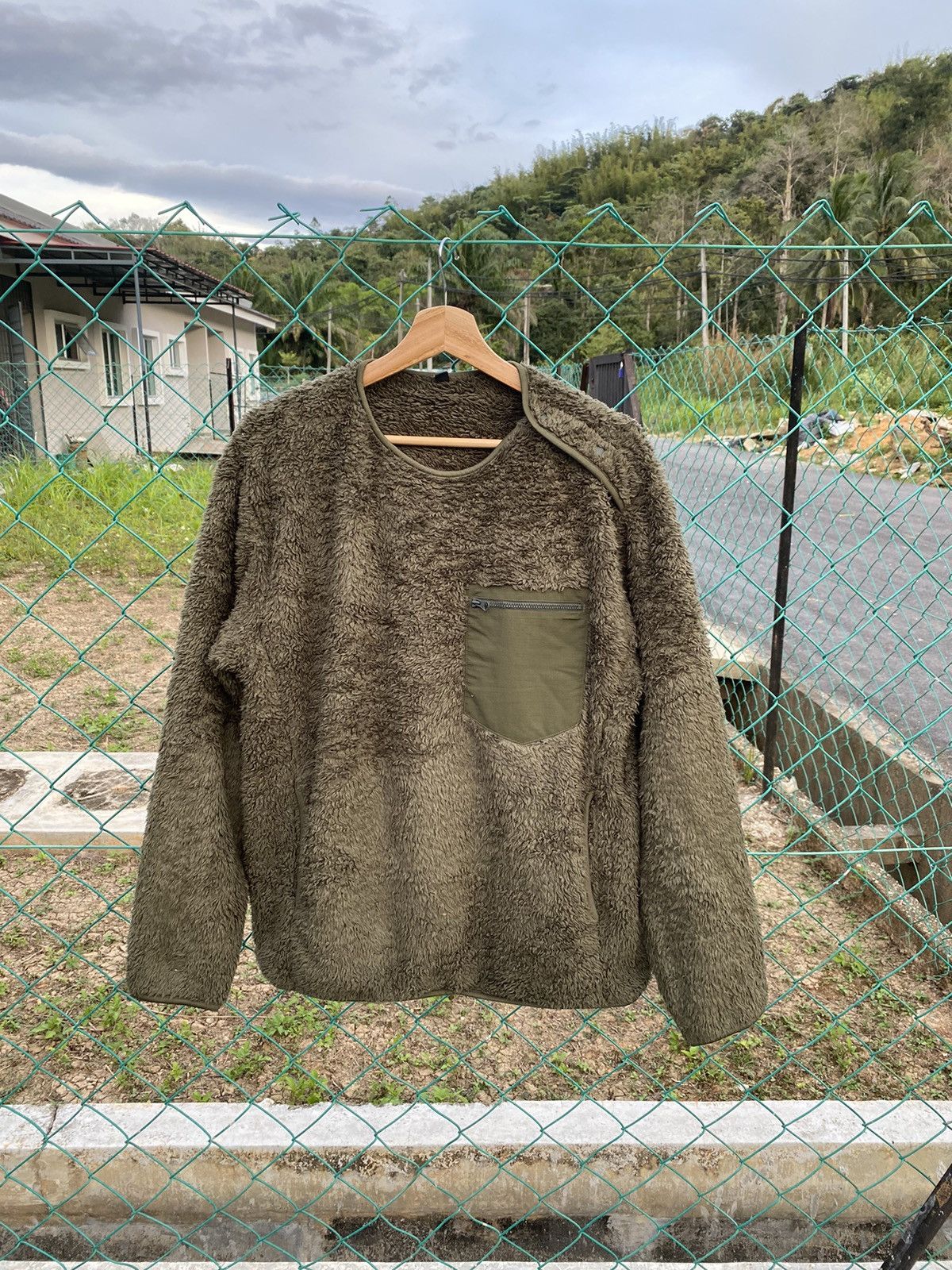 Uniqlo Pullover Fleece Sweater