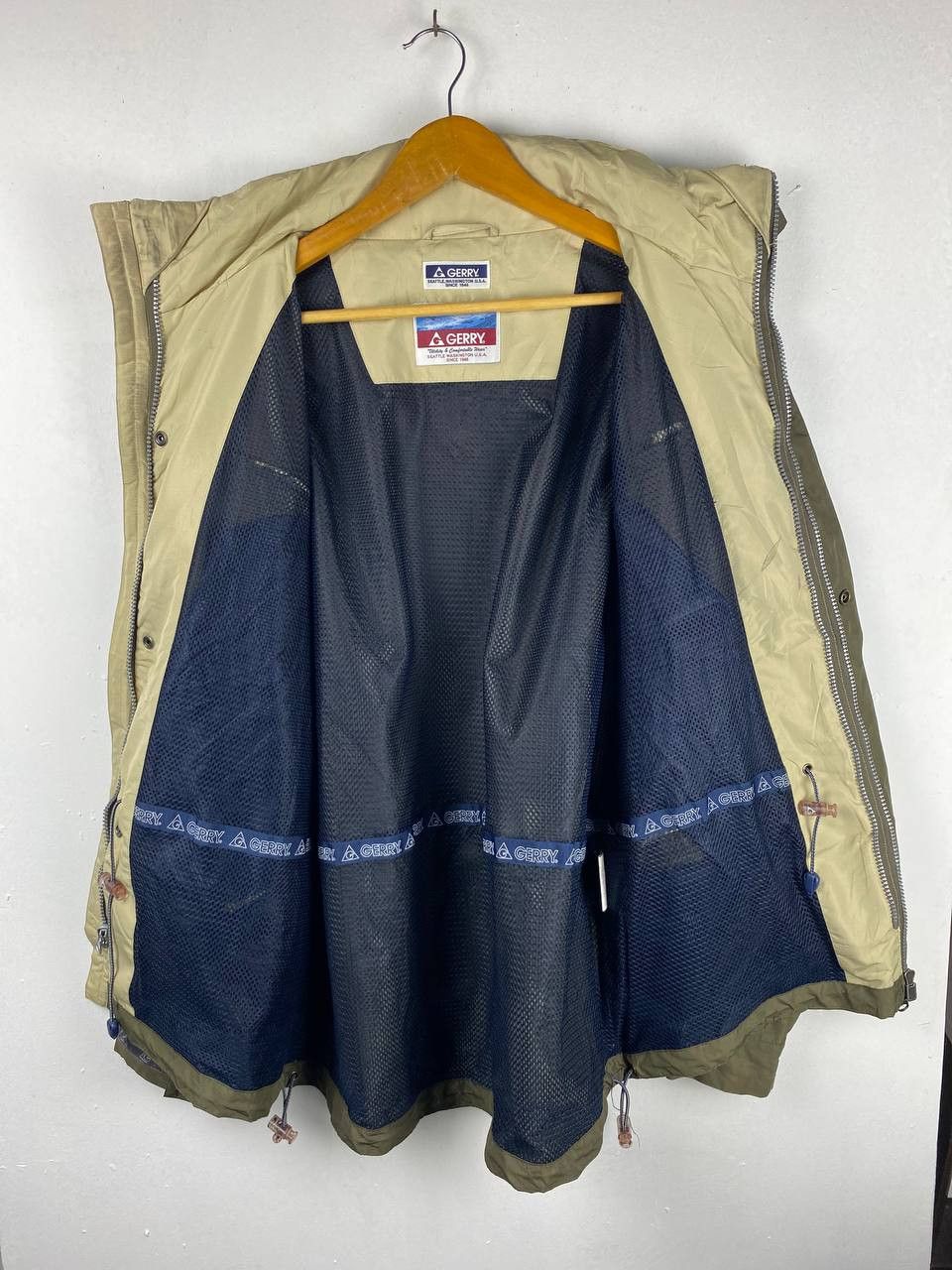 Japanese Brand vintage gerry outdoor jacket nice design Size US L / EU 52-54 / 3 - 9 Thumbnail