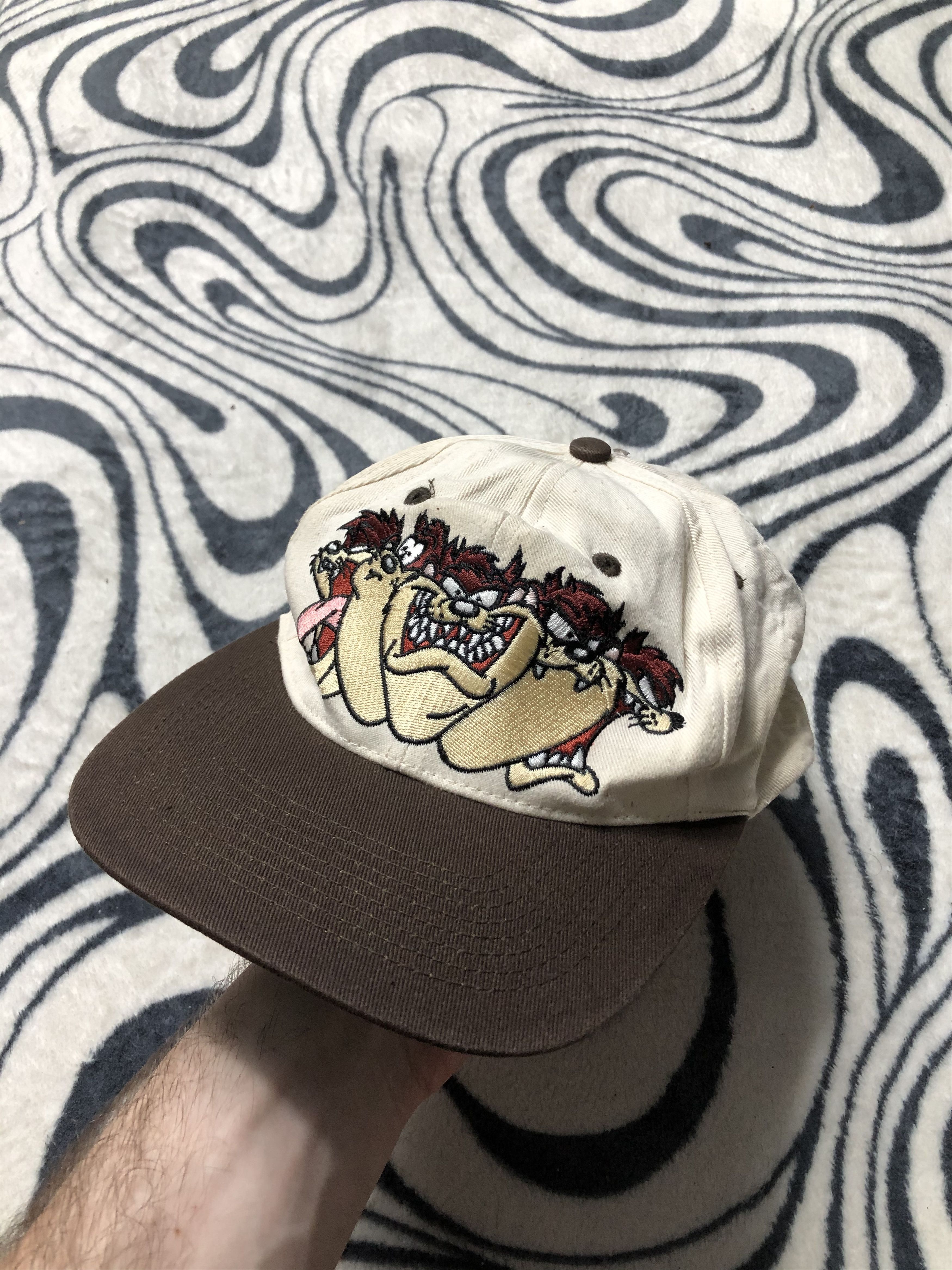 Cartoon Network Looney Tunes Taz Vintage 1995 Hat Cap Size ONE SIZE - 1 Thumbnail