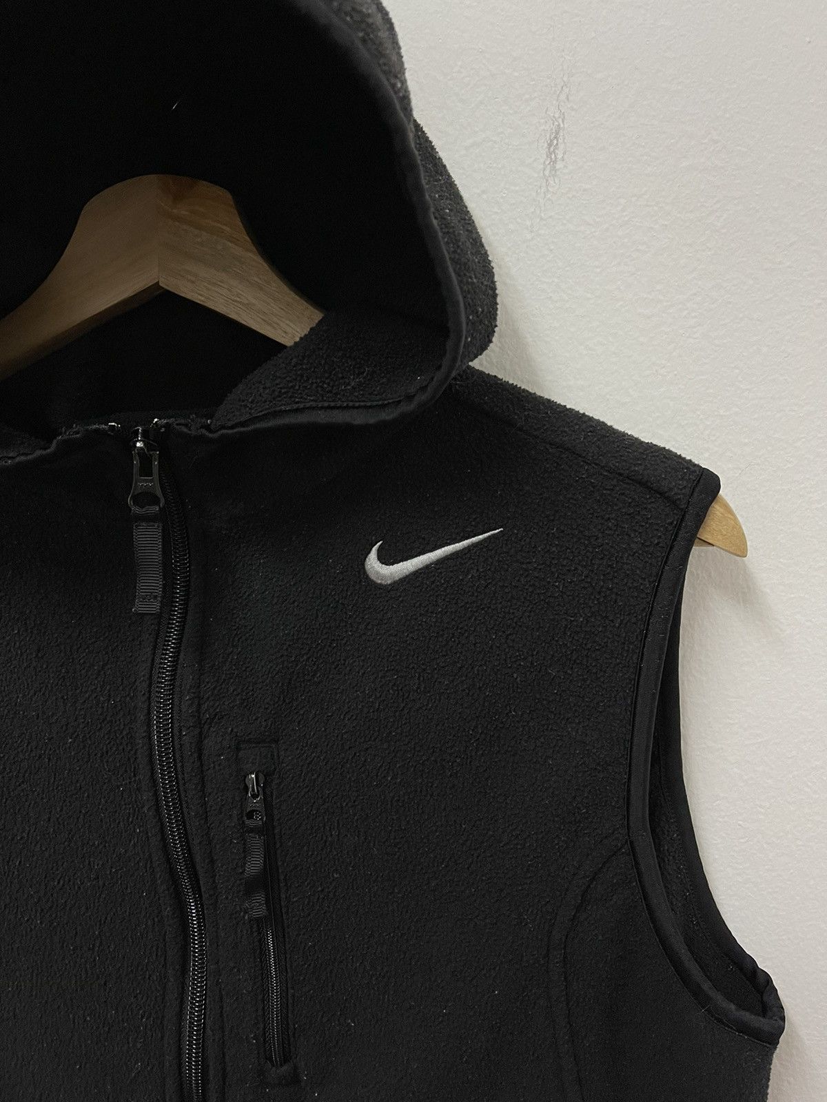 Japanese Brand × Nike × Vintage Vintage Nike Swoosh Mini Logo Fleece Zipper Sleeveless Size US S / EU 44-46 / 1 - 3 Thumbnail