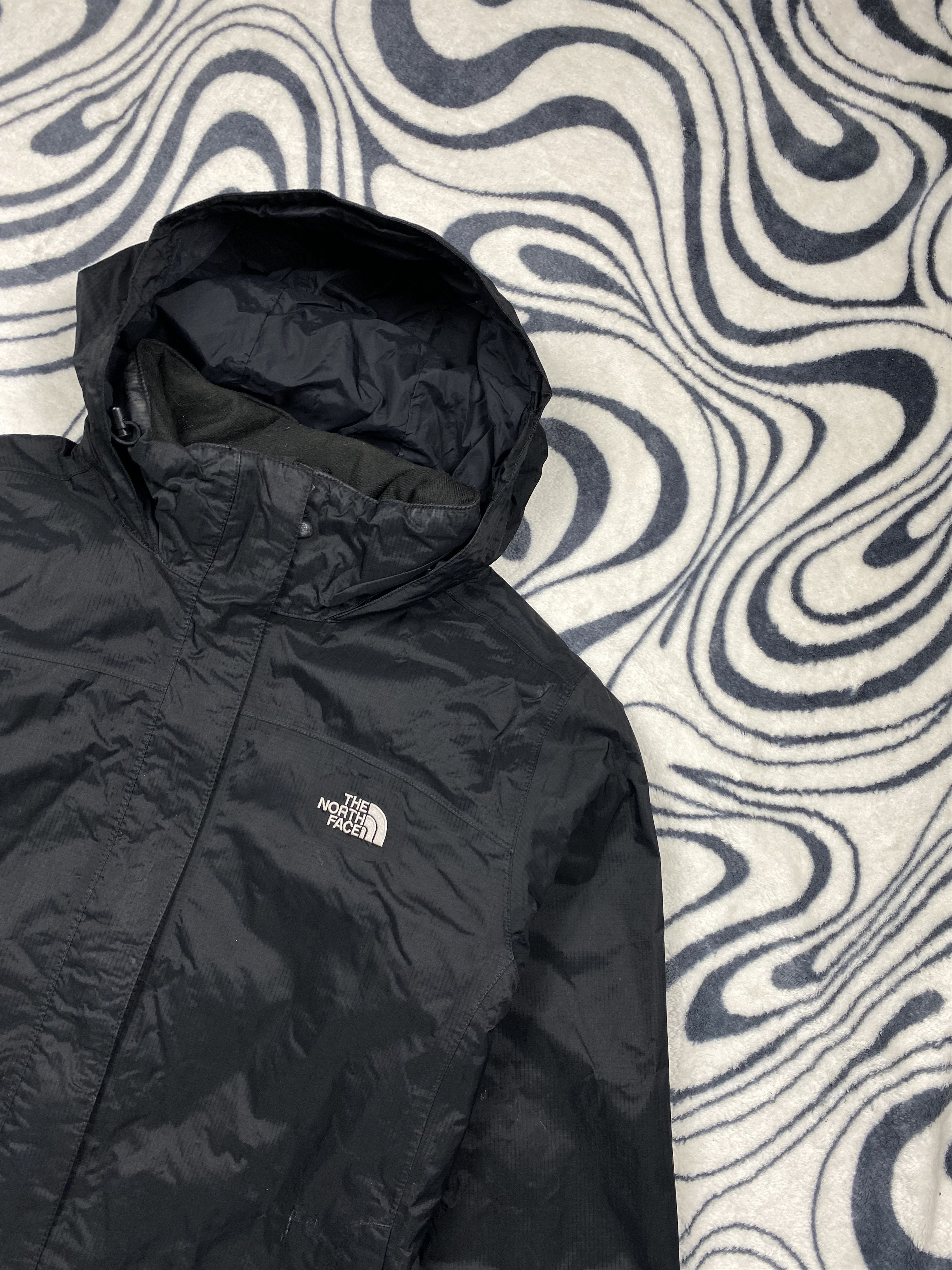The North Face The North Face HyVent Womens Jacket INSULATED TNF Size M / US 6-8 / IT 42-44 - 2 Thumbnail