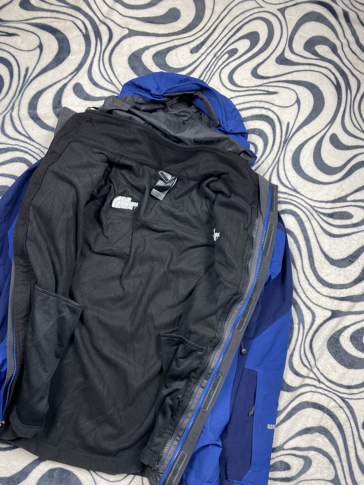 The North Face The North Face GoreTex Mens 3 in 1 Jacket with fleece lining Size US M / EU 48-50 / 2 - 12 Thumbnail