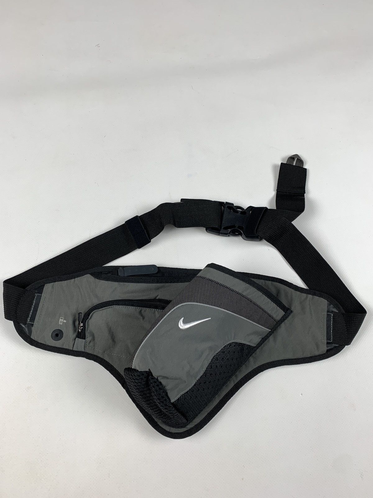 Nike Vintage Nike Hybrid Running Belt Bag Size ONE SIZE - 1 Thumbnail