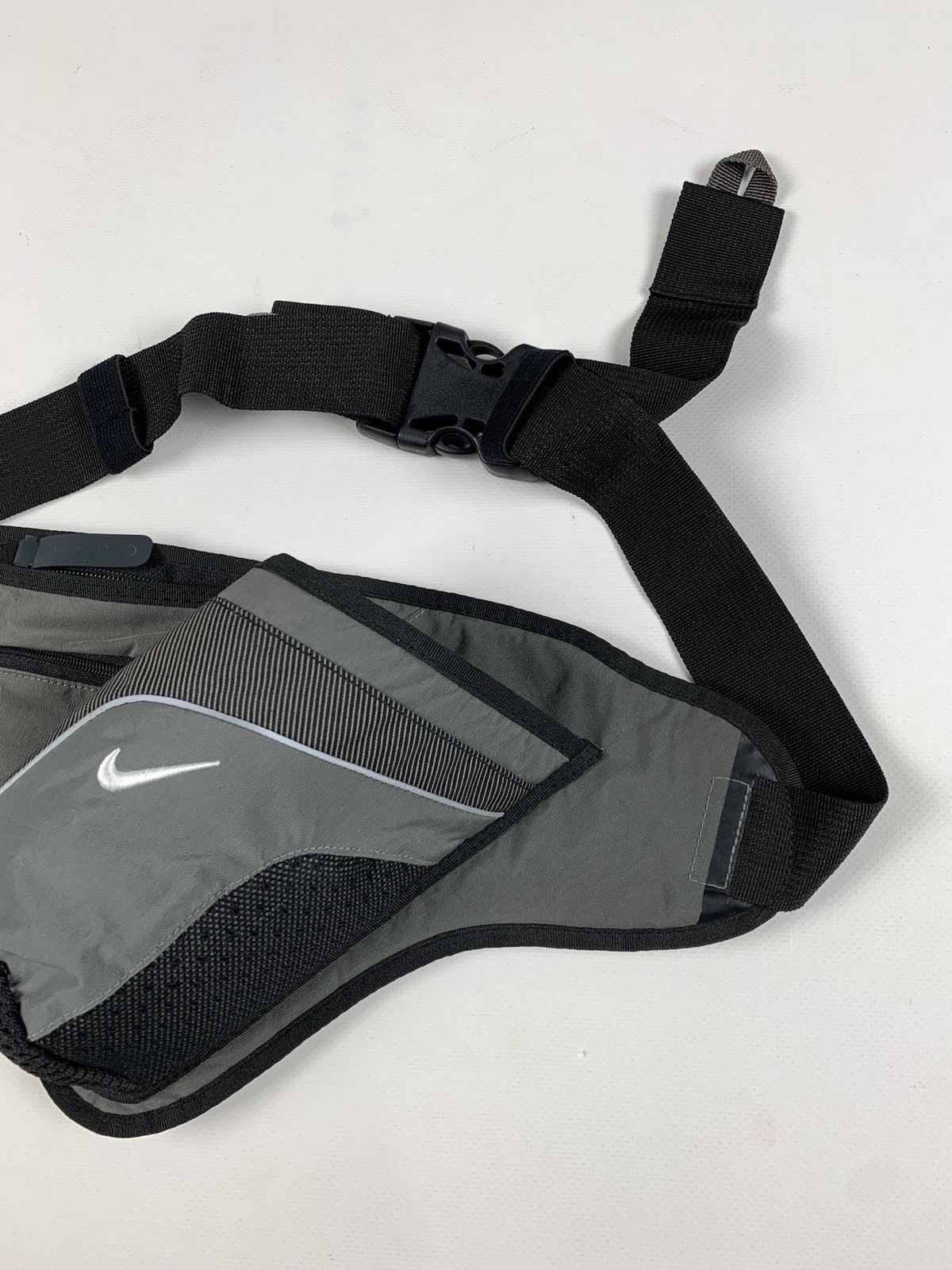 Nike Vintage Nike Hybrid Running Belt Bag Size ONE SIZE - 4 Thumbnail