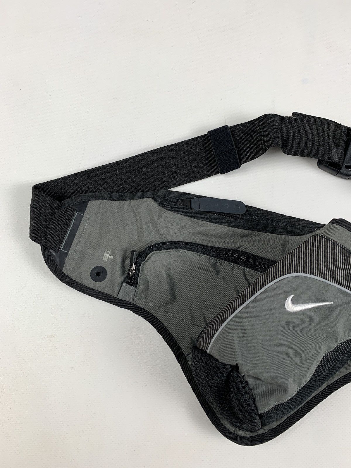 Nike Vintage Nike Hybrid Running Belt Bag Size ONE SIZE - 3 Thumbnail
