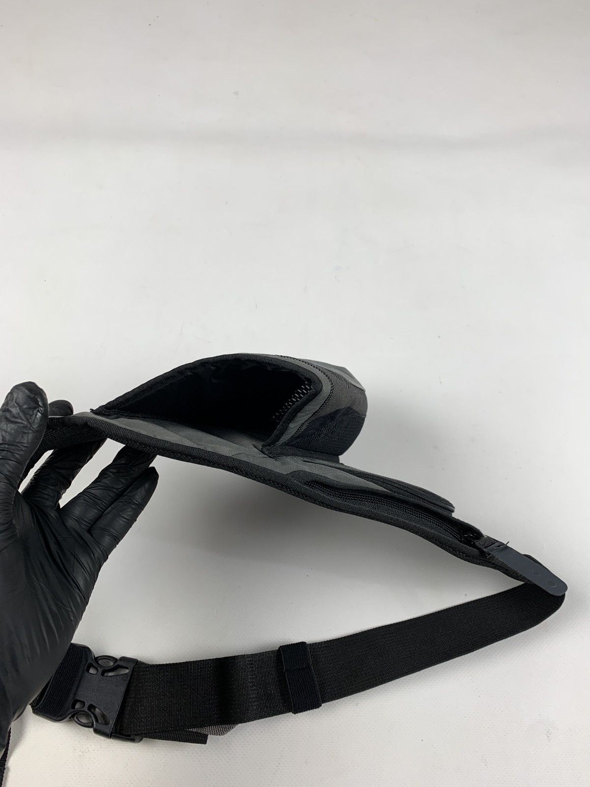 Nike Vintage Nike Hybrid Running Belt Bag Size ONE SIZE - 9 Thumbnail