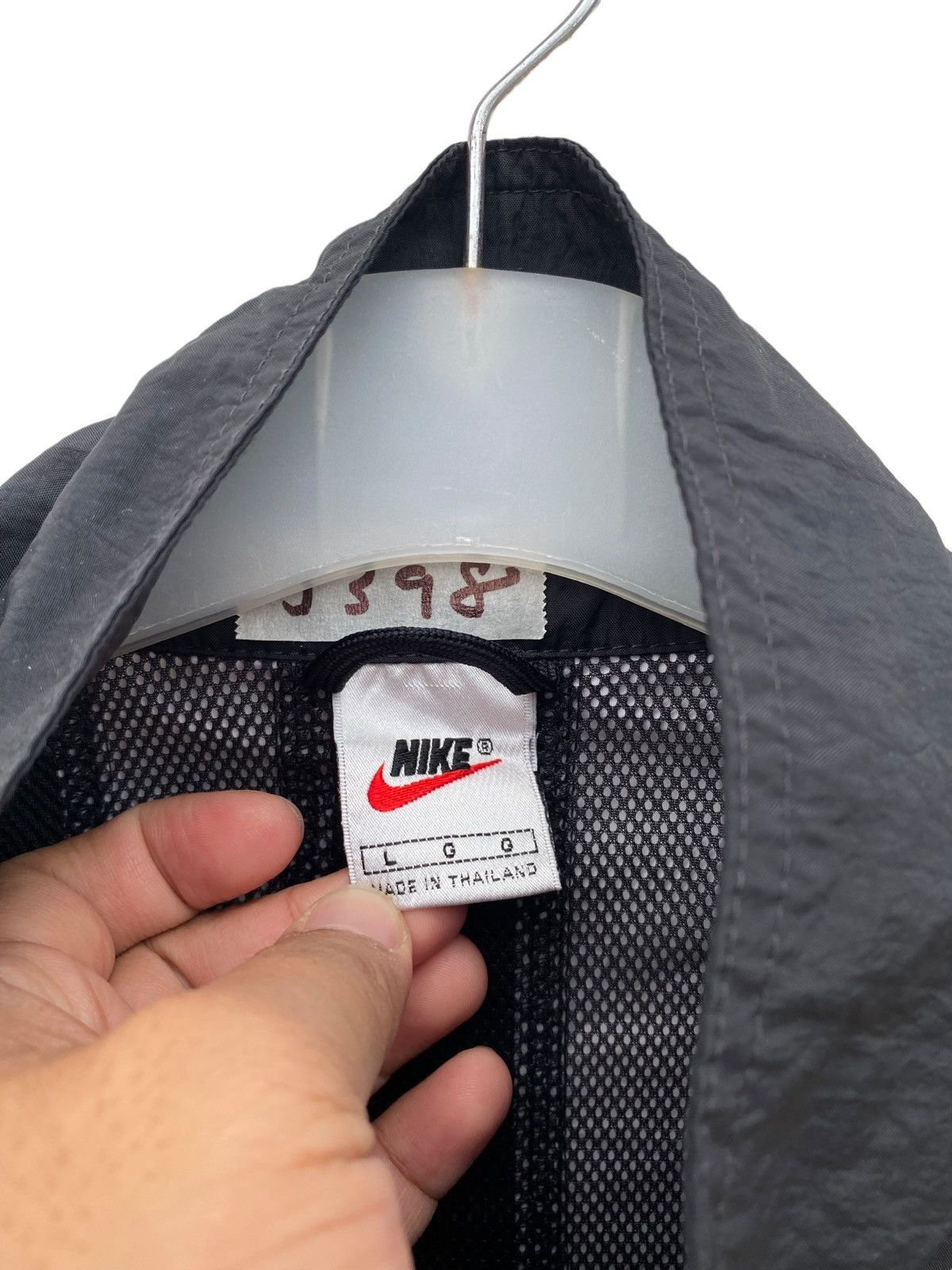 Nike Vintage Nike Anarok Windbreaker jacket Size US L / EU 52-54 / 3 - 4 Thumbnail