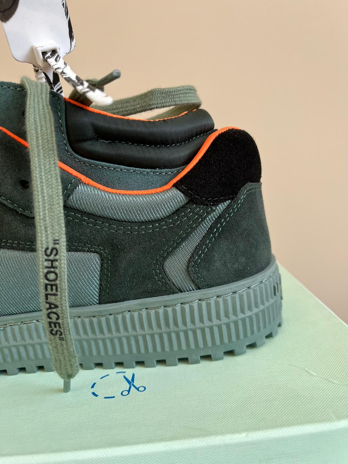 Off-White Off Court Low in Dark Green Color Size US 12 / EU 45 - 10 Thumbnail