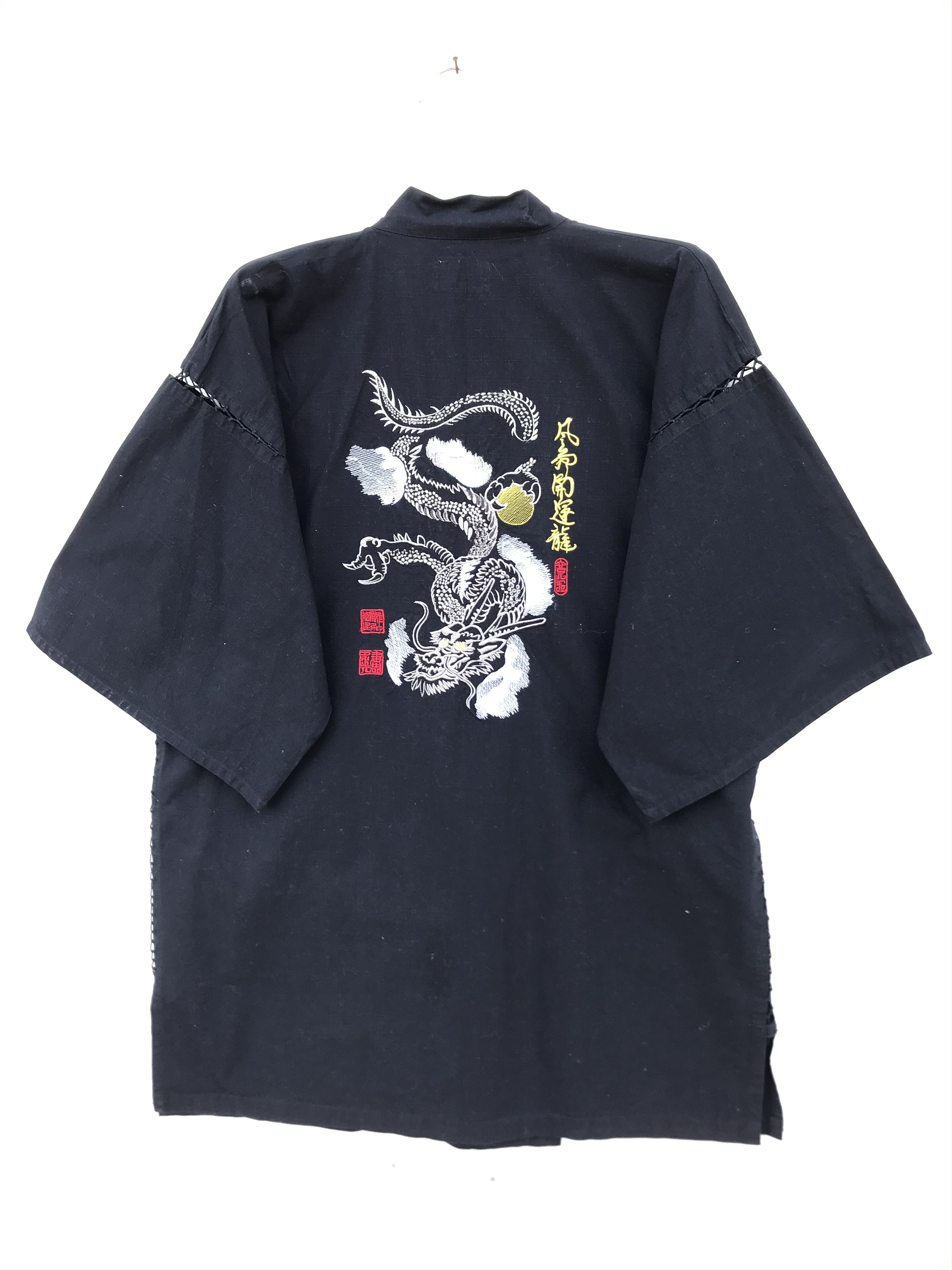 image of Kimono Japan Dragon Vintage Kimono Dragon Embriodery in Black, Men's (Size Large)