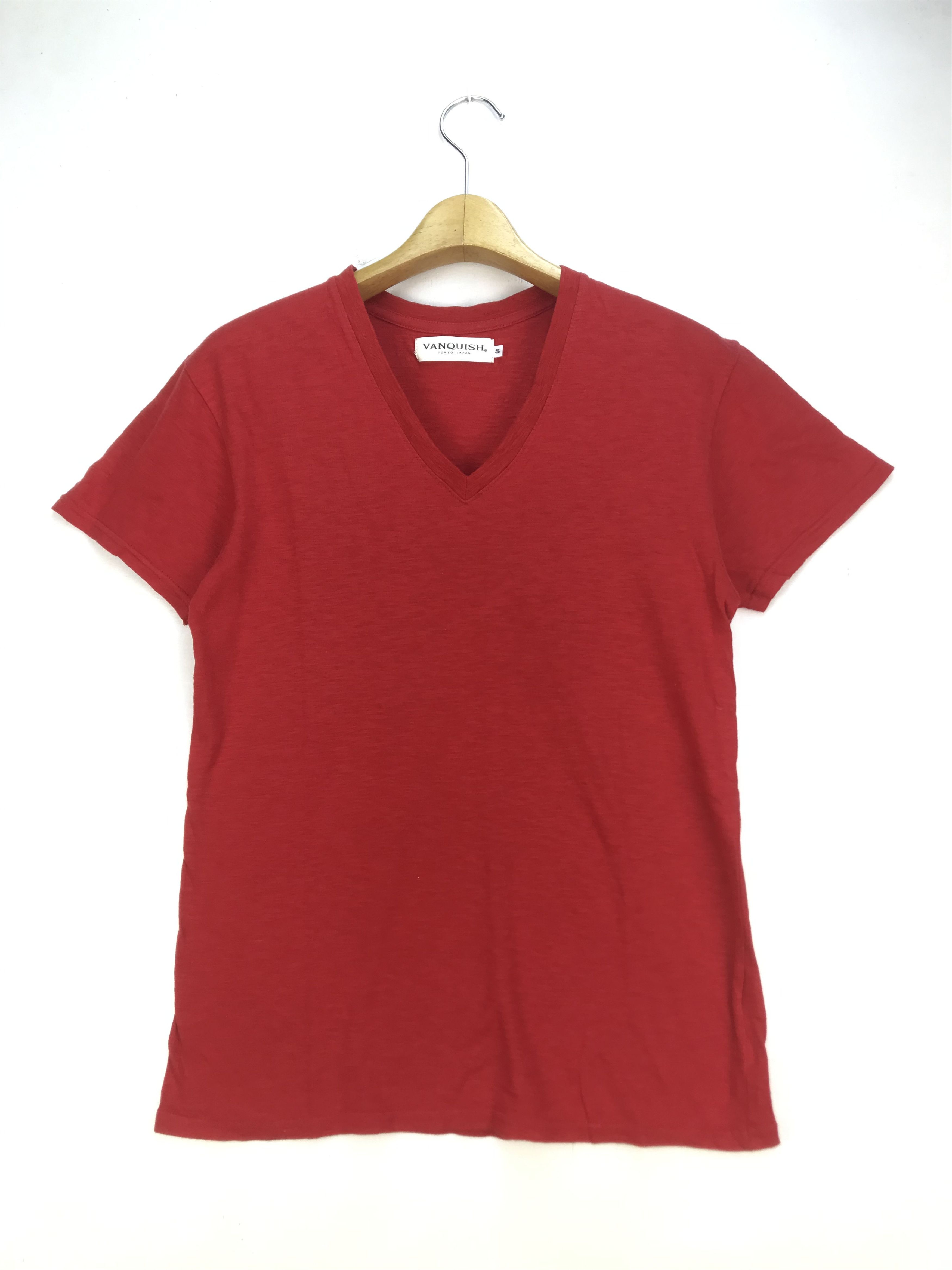Vanquish VANQUISH V NECK PLAIN SHIRT Size US S / EU 44-46 / 1 - 1 Thumbnail