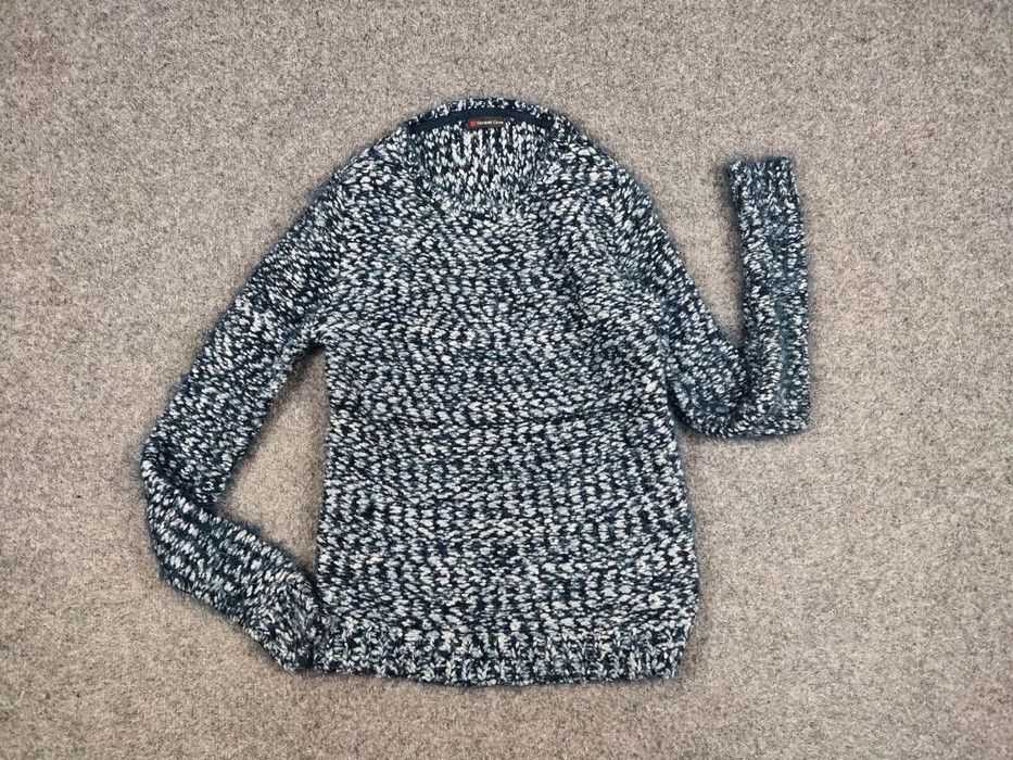 Japanese Brand Vintage Japanese Blue Mohair Style Fuzzy Crewneck Sweater Size US S / EU 44-46 / 1 - 6 Thumbnail
