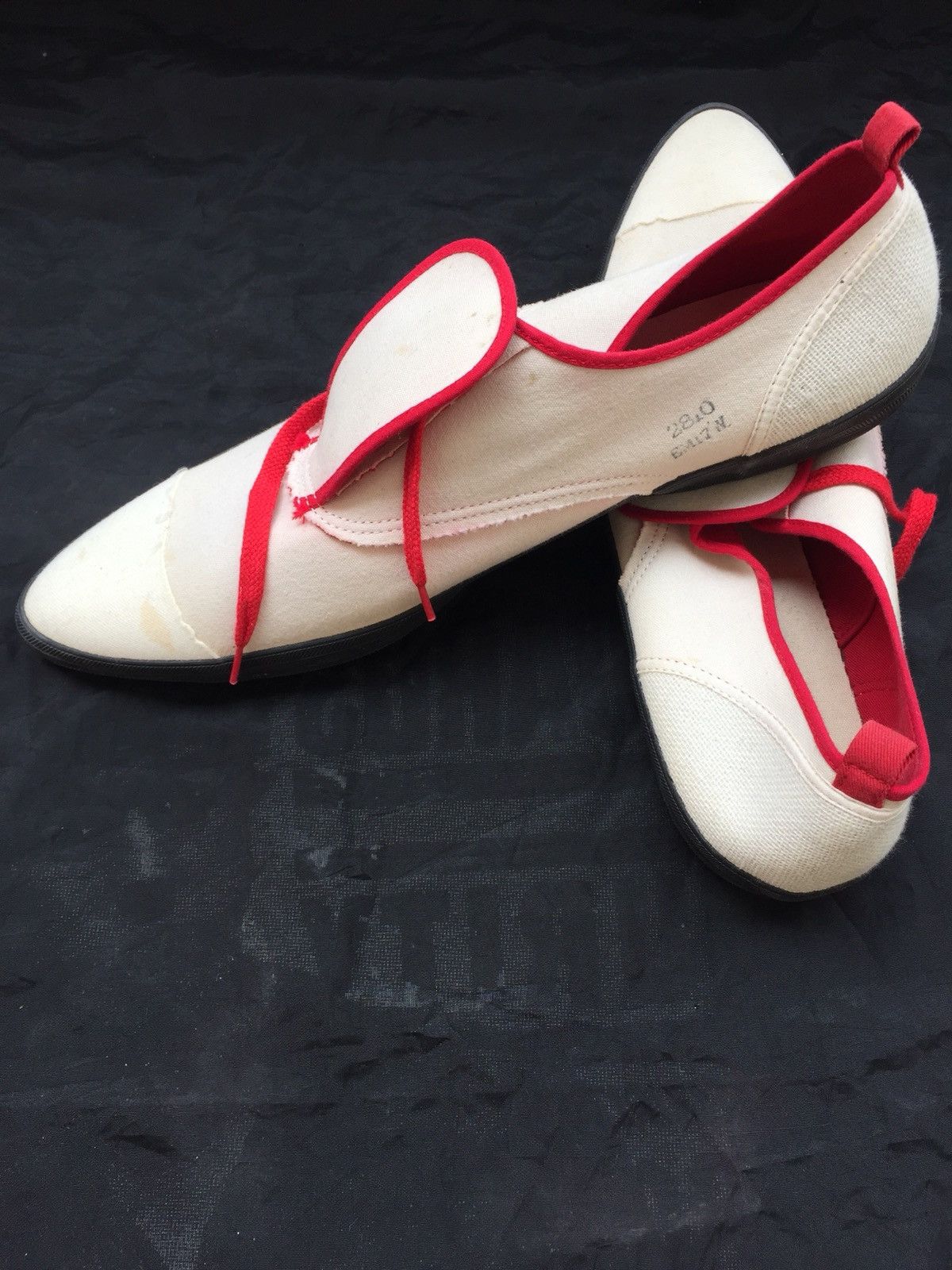 Comme des Garcons Homme Plus AW02 Vintage CDGH Inside Out Pointed Toe Sneakers Size US 10 / EU 43 - 2 Thumbnail