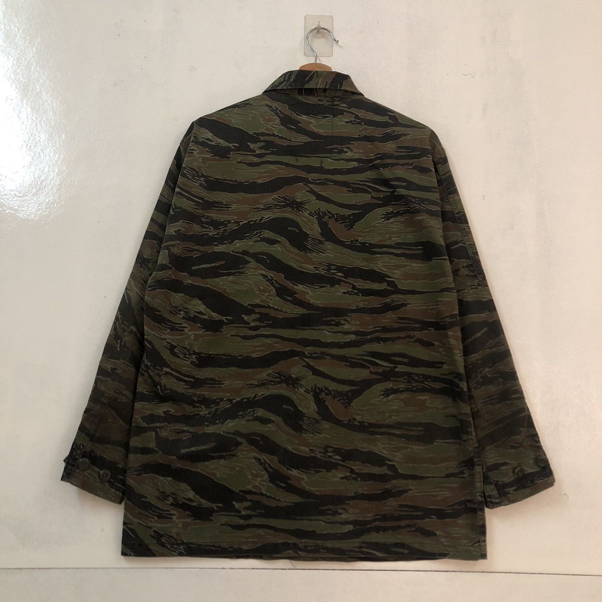 Hysteric Glamour VINTAGE CHORE JACKET CAMO TIGER STRIPE MILITARY ARMY WEAR Size US M / EU 48-50 / 2 - 5 Thumbnail
