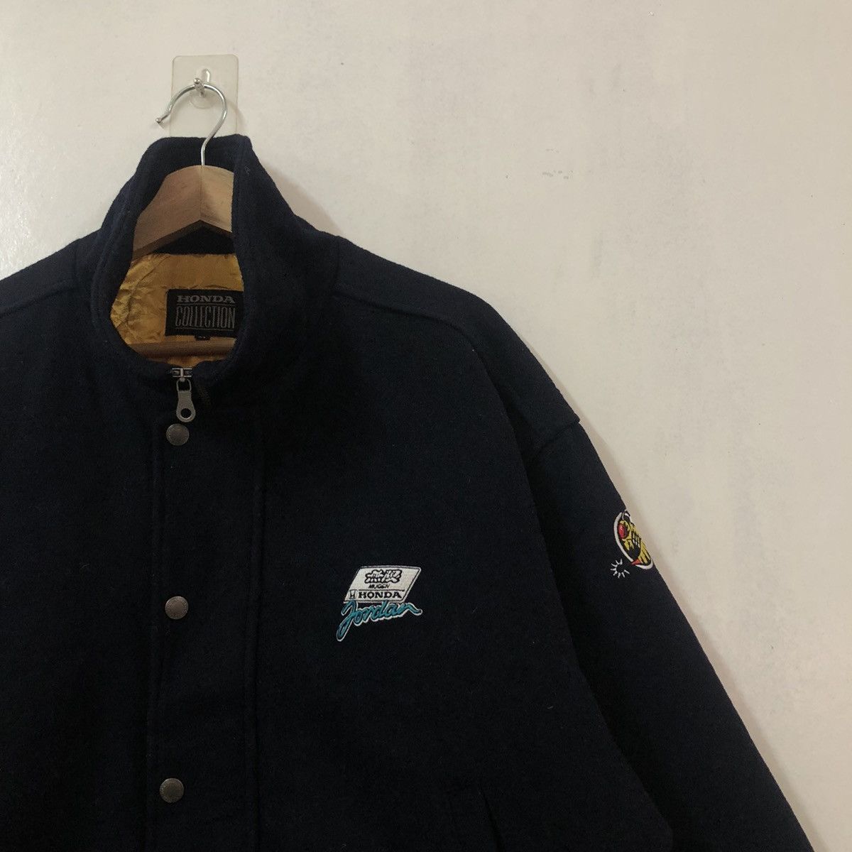Japanese Brand VINTAGE WOOL VARSITY JACKET HONDA COLLECTION BIG LOGO RACING Size US M / EU 48-50 / 2 - 5 Thumbnail