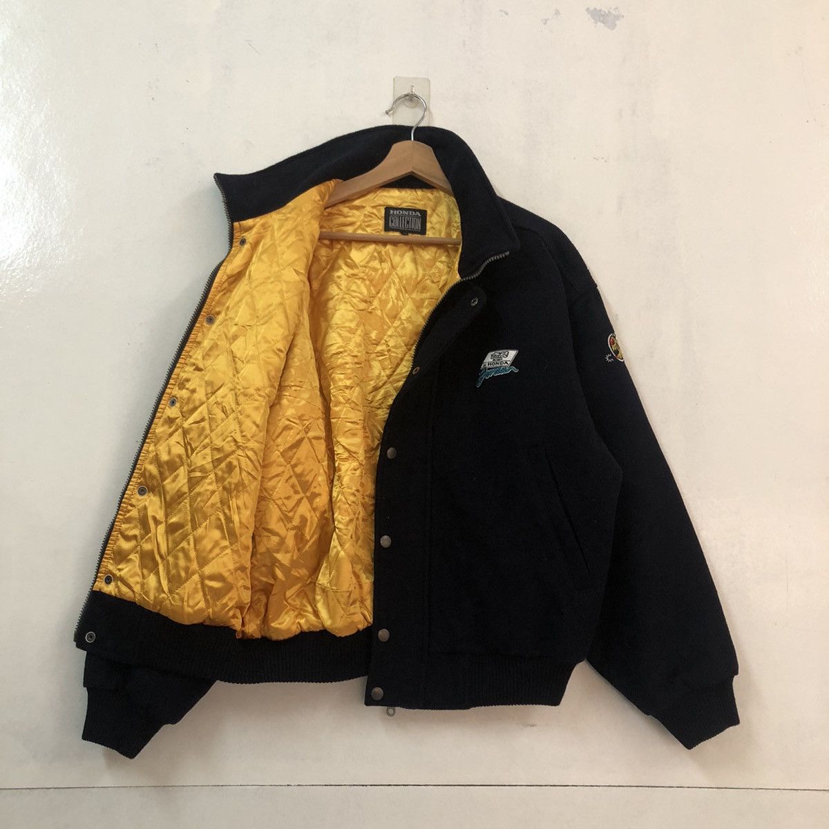 Japanese Brand VINTAGE WOOL VARSITY JACKET HONDA COLLECTION BIG LOGO RACING Size US M / EU 48-50 / 2 - 7 Thumbnail