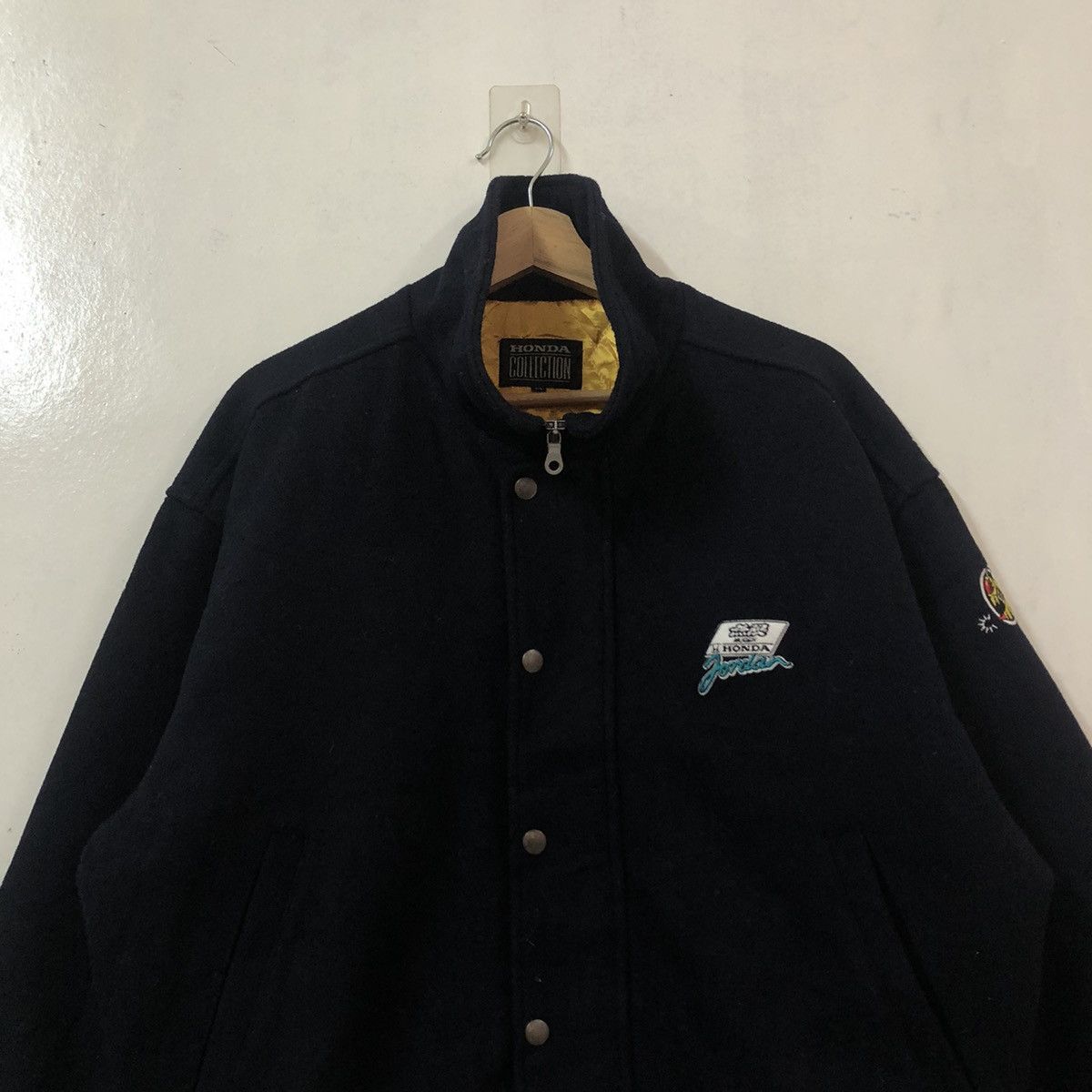 Japanese Brand VINTAGE WOOL VARSITY JACKET HONDA COLLECTION BIG LOGO RACING Size US M / EU 48-50 / 2 - 4 Thumbnail