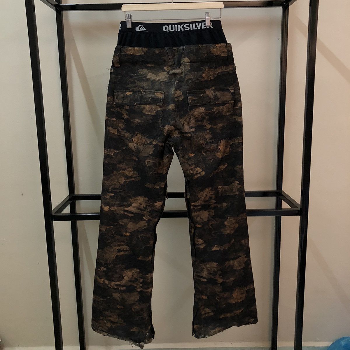 Japanese Brand VINTAGE QUICKSILVER SKI PANTS CAMO OVERPRINT Size US 30 / EU 46 - 7 Thumbnail