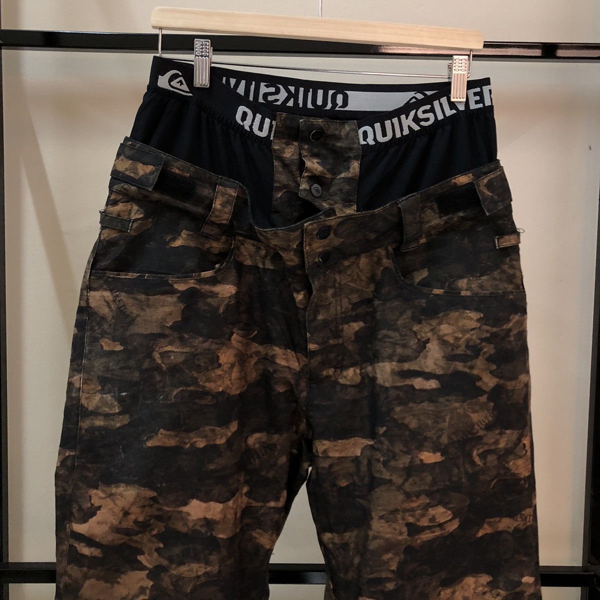 Japanese Brand VINTAGE QUICKSILVER SKI PANTS CAMO OVERPRINT Size US 30 / EU 46 - 4 Thumbnail
