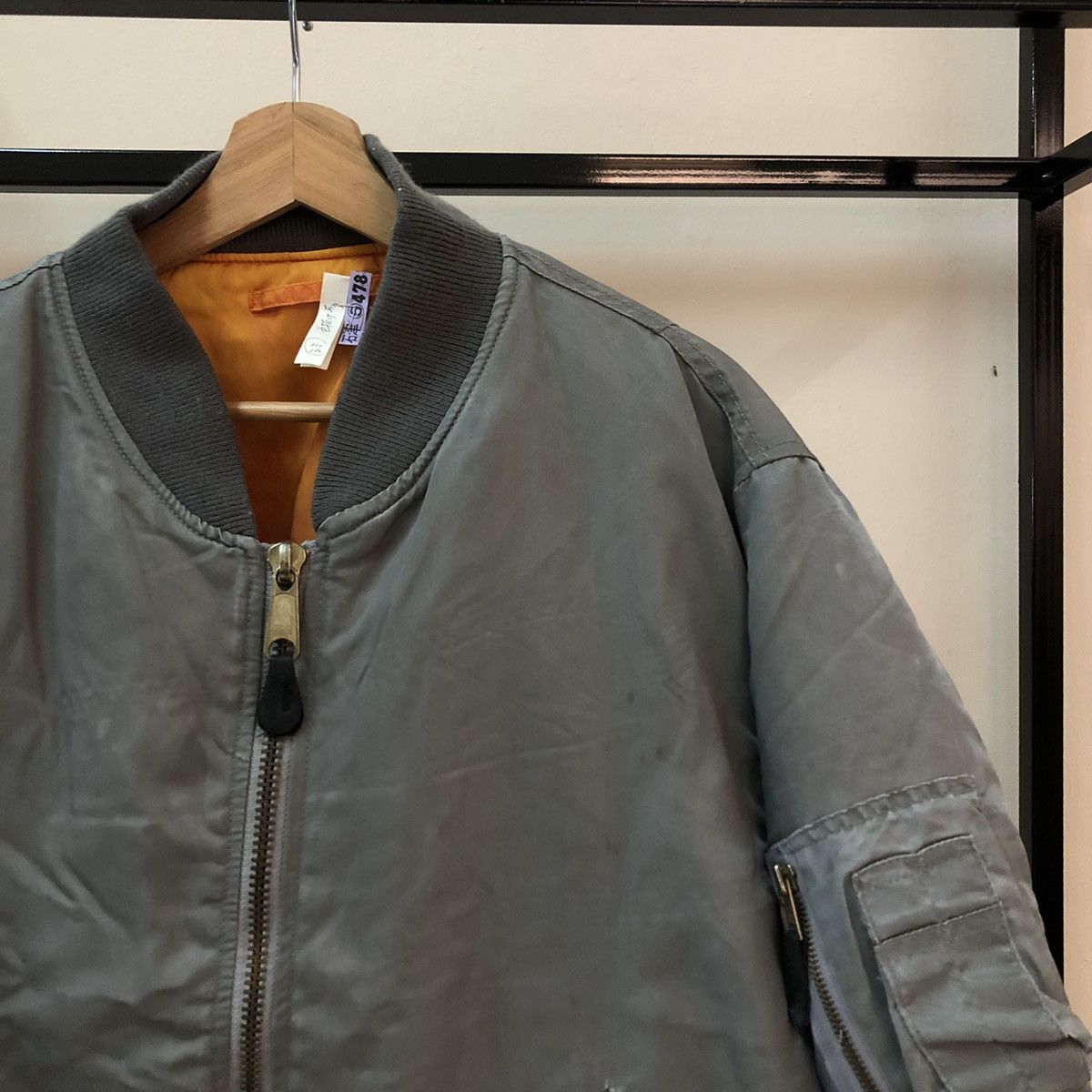Vintage VINTAGE REVERSIBLE BOMBER JACKET MILITARY MA-1 DESIGN Size US M / EU 48-50 / 2 - 5 Thumbnail