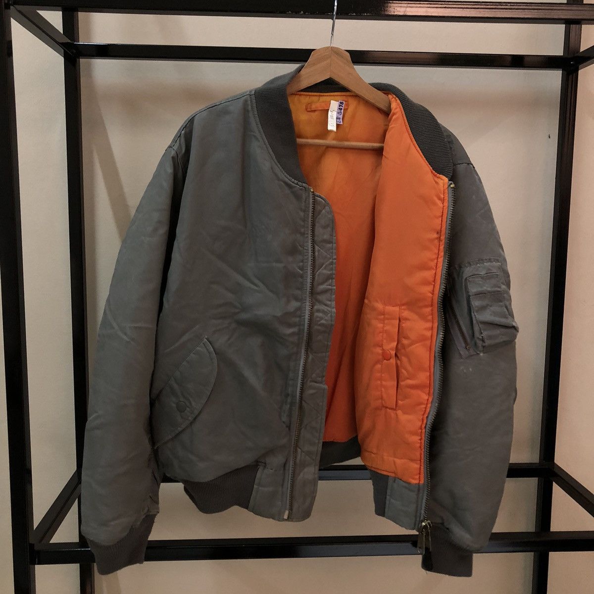 Vintage VINTAGE REVERSIBLE BOMBER JACKET MILITARY MA-1 DESIGN Size US M / EU 48-50 / 2 - 9 Thumbnail