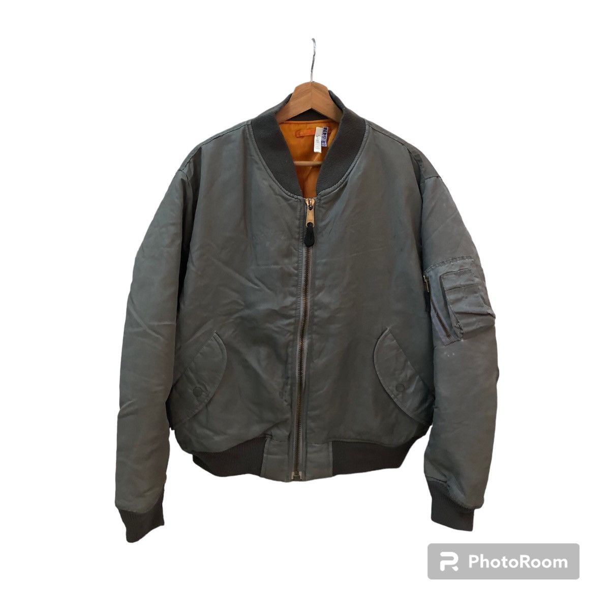 Vintage VINTAGE REVERSIBLE BOMBER JACKET MILITARY MA-1 DESIGN Size US M / EU 48-50 / 2 - 1 Thumbnail