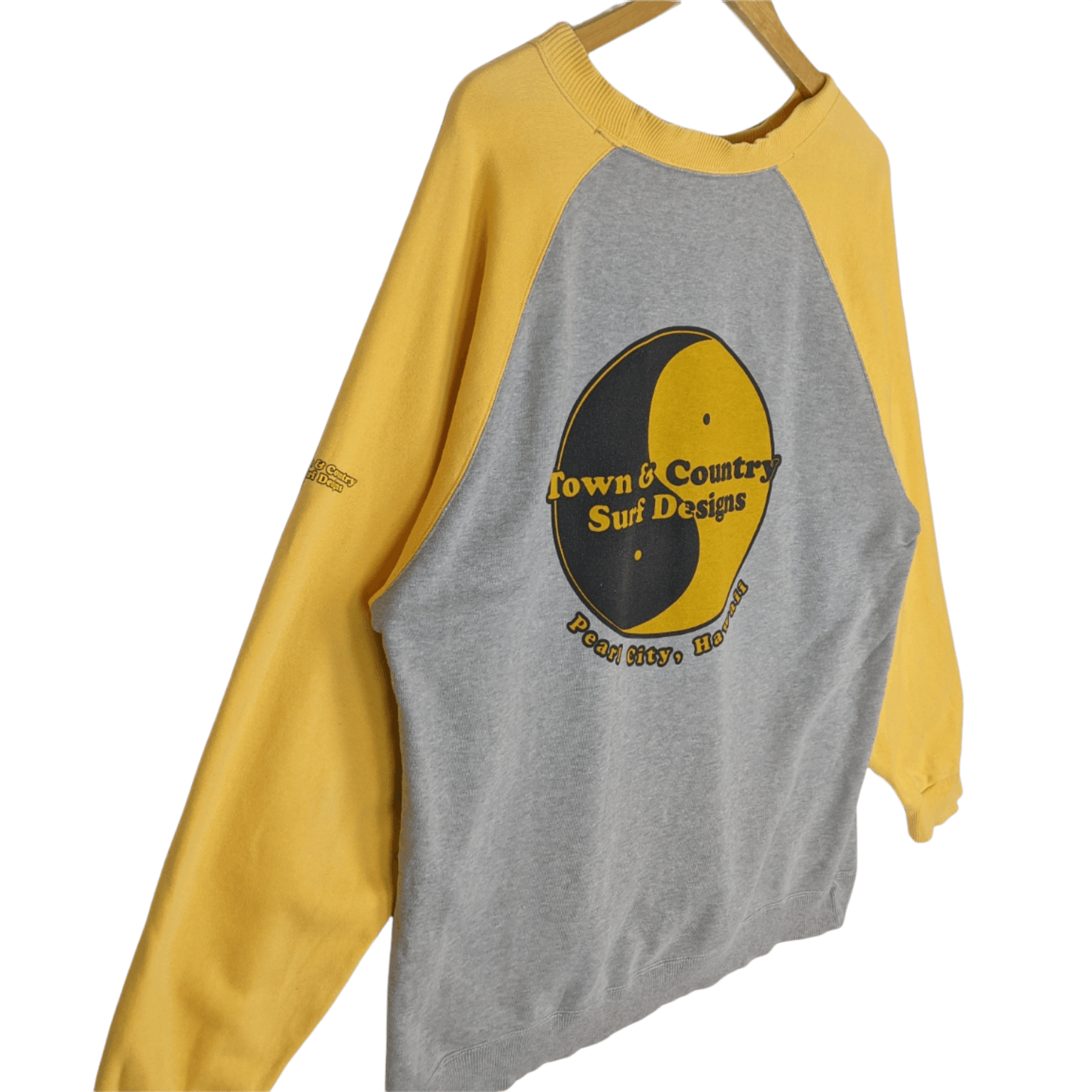 Japanese Brand TOWN & COUNTRY T&C Surf Designs Big Logo Jumper Sweatshirt Size US XL / EU 56 / 4 - 3 Thumbnail