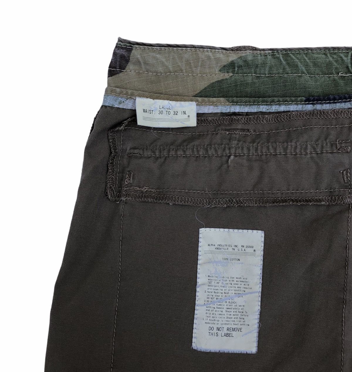 Alpha Industries Alpha Industries Cargo Short Pants Size US 32 / EU 48 - 16 Thumbnail