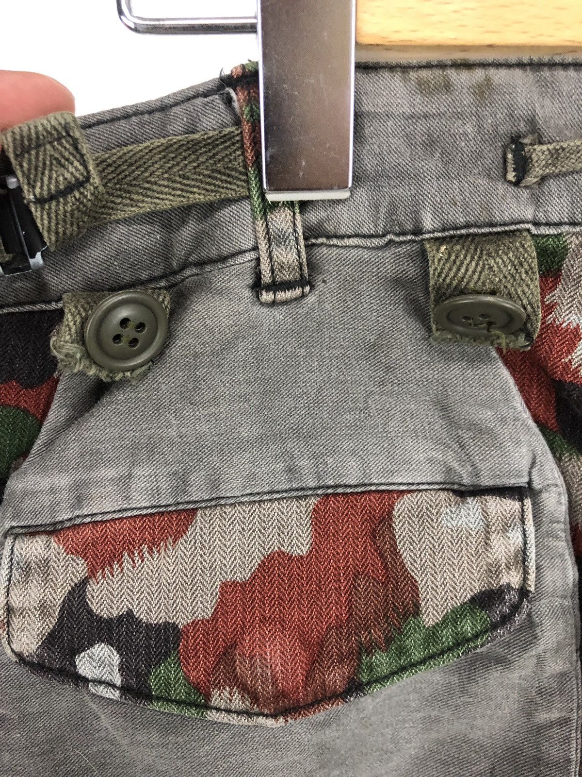 Maison MIHARA YASUHIRO Miharayasuhiro Deconstructed Cargo Camouflaged Drawstring Size US 32 / EU 48 - 16 Thumbnail